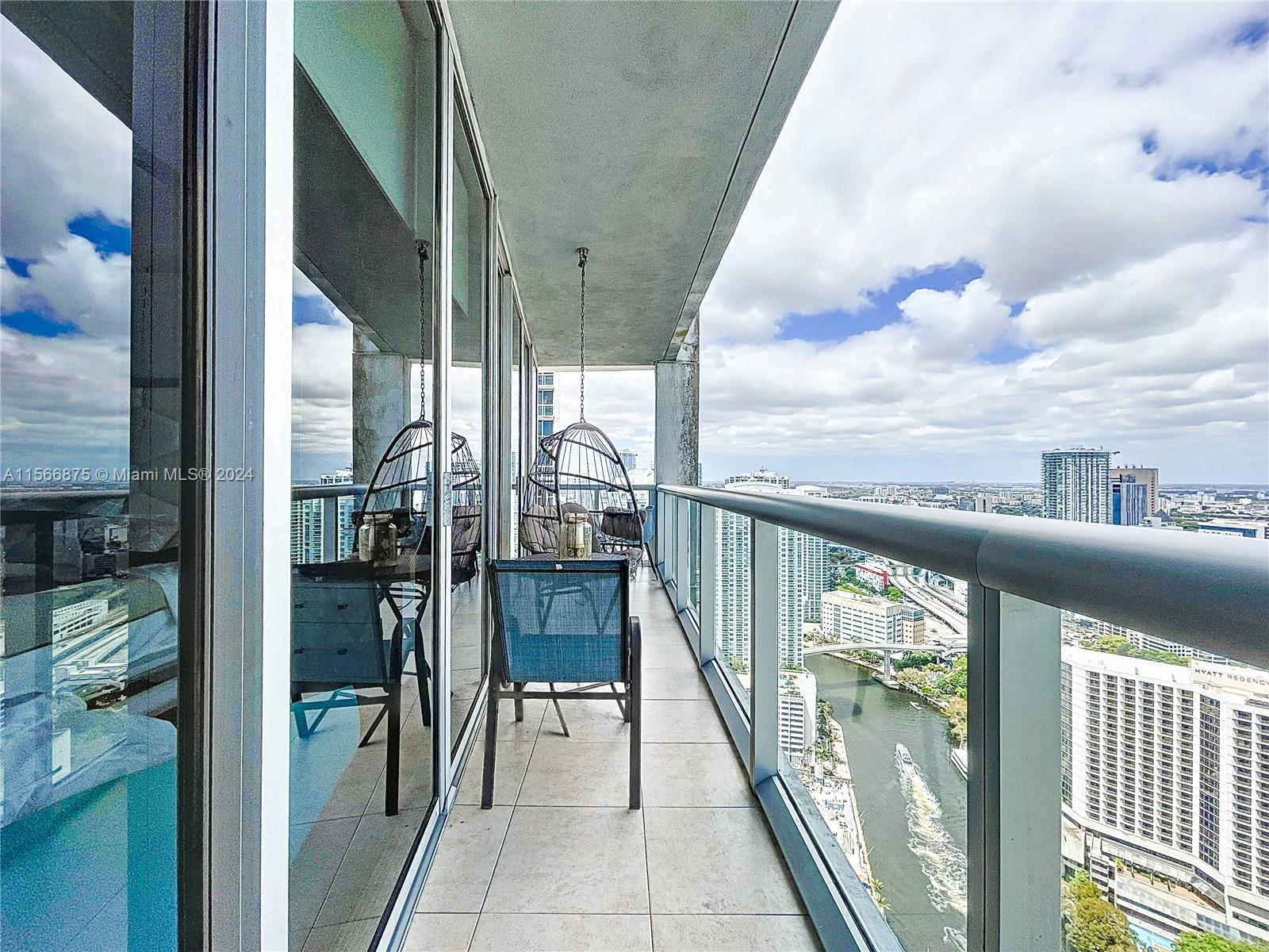 475 Brickell Ave # 4415