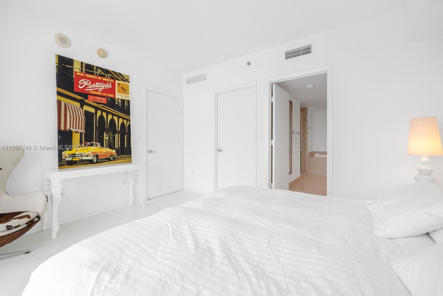 465 Brickell Ave # 4702