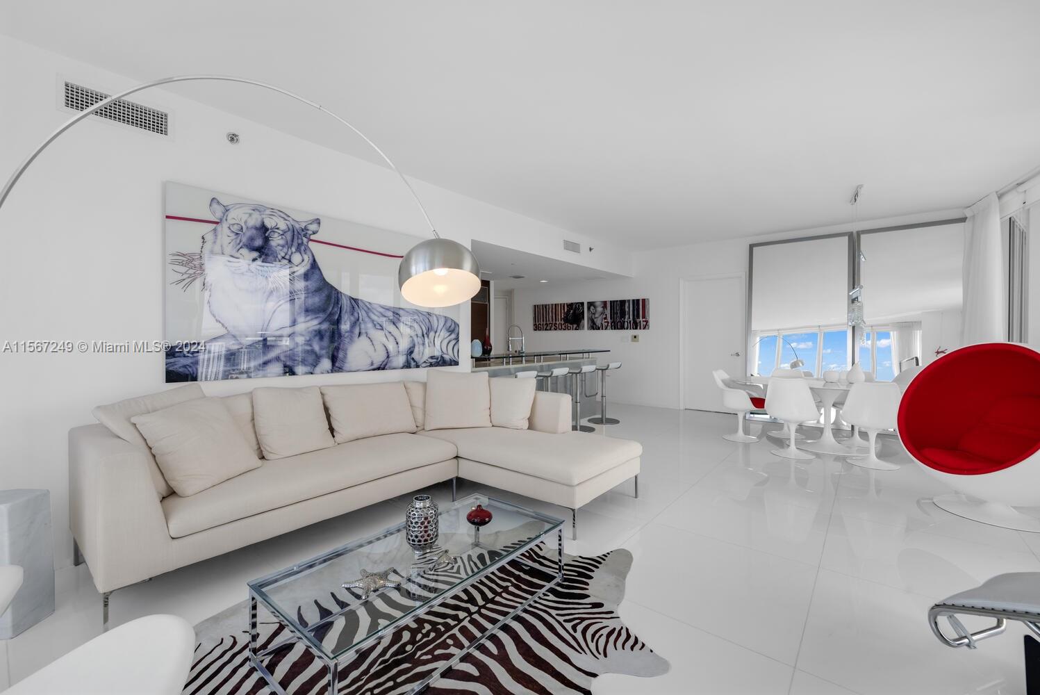 465 Brickell Ave # 4702