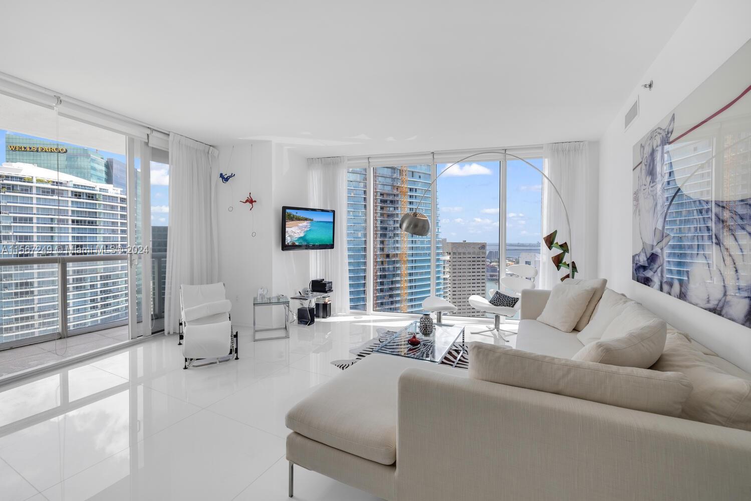465 Brickell Ave # 4702