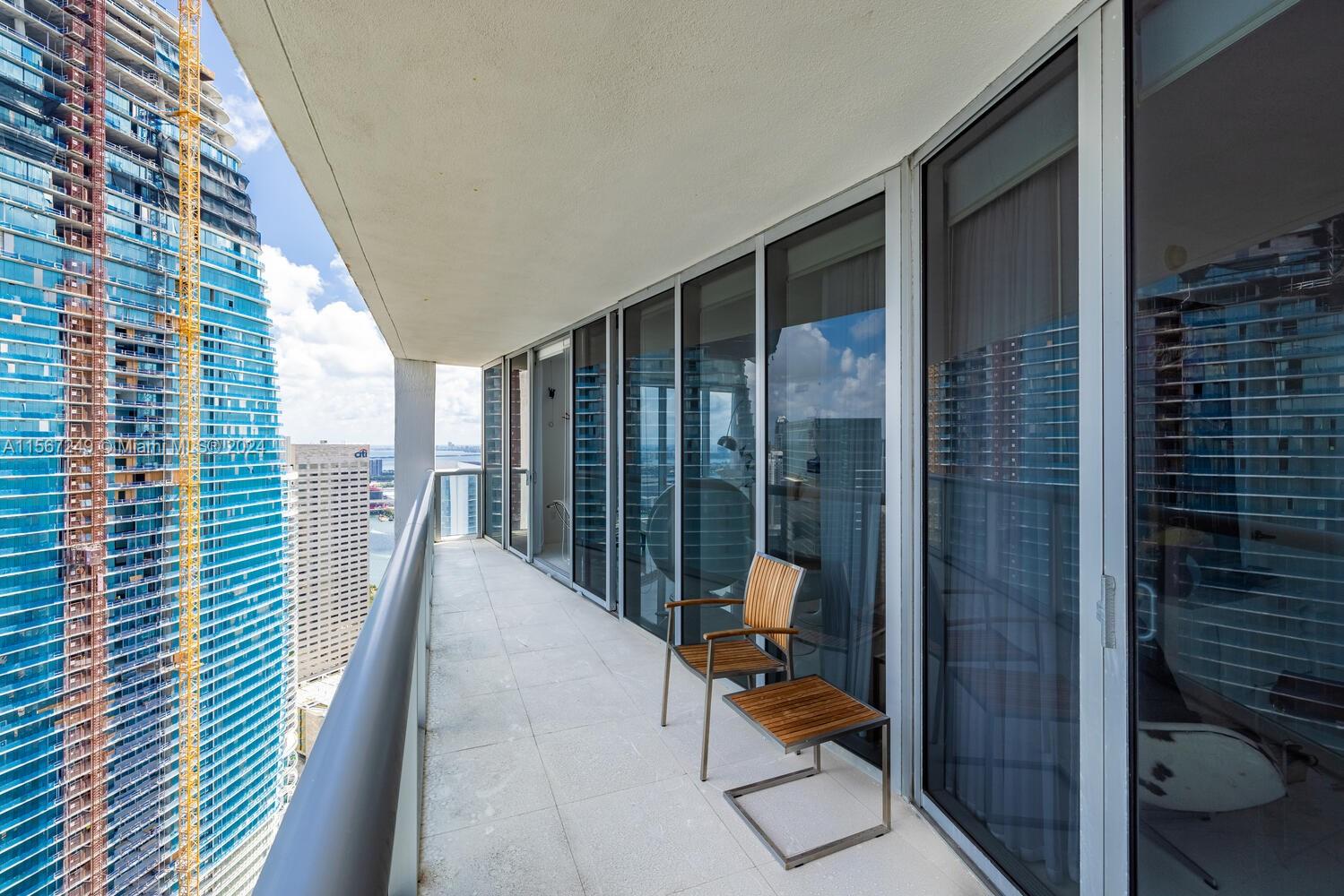 465 Brickell Ave # 4702