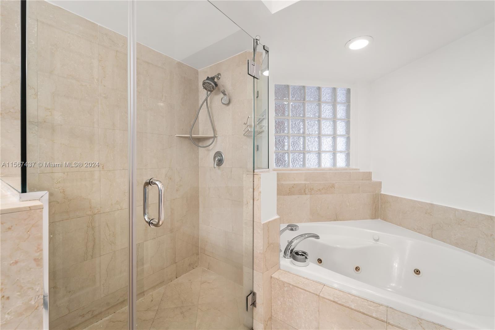 151 Michigan Ave # 522