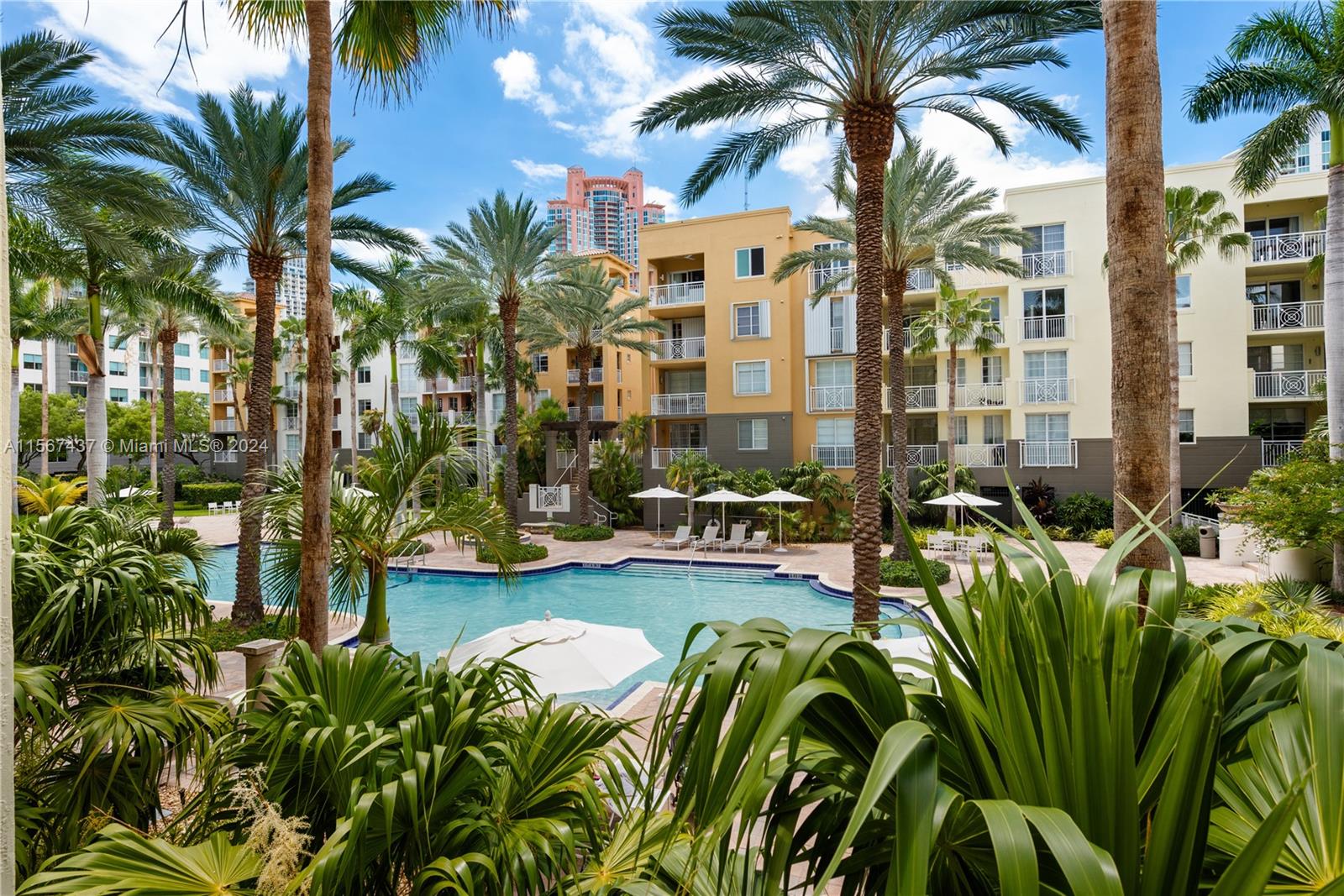 151 Michigan Ave # 522