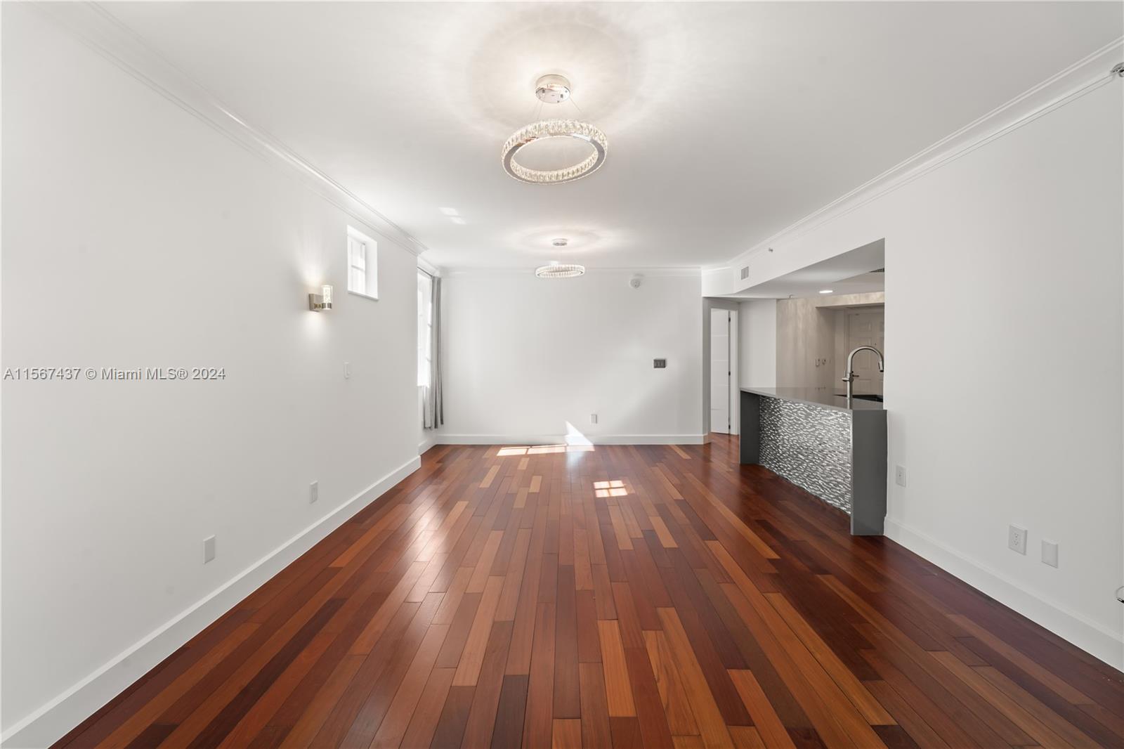 151 Michigan Ave # 522