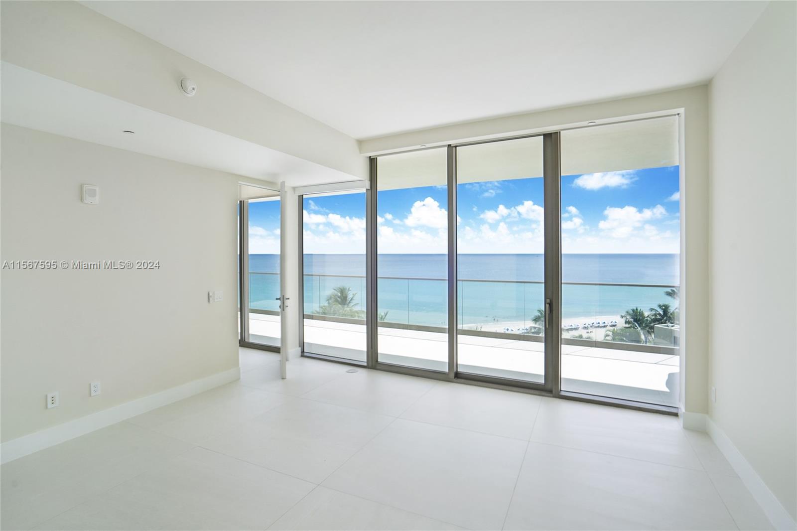 18975 Collins Ave # 503