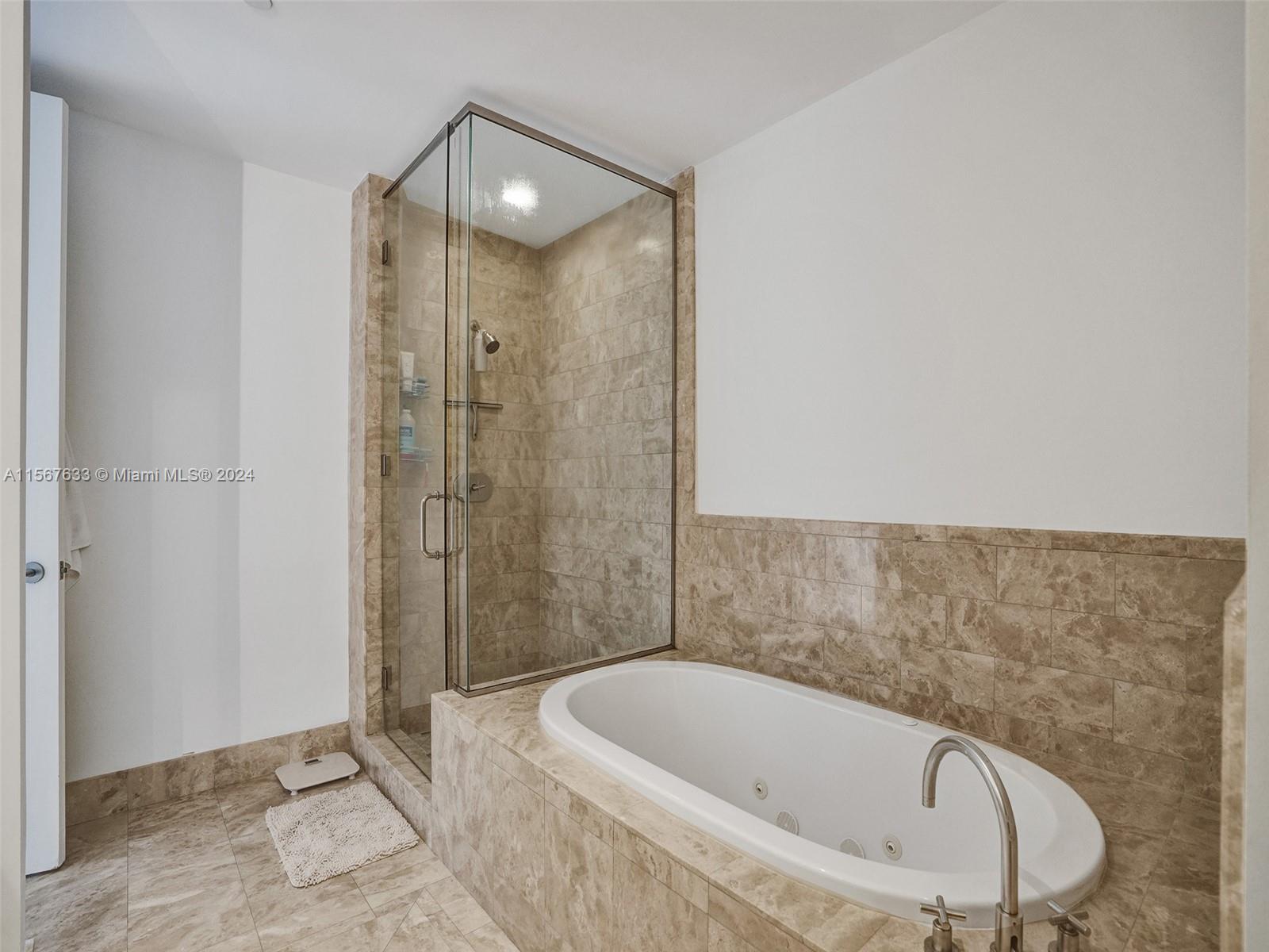 1425 Brickell Ave # 49B