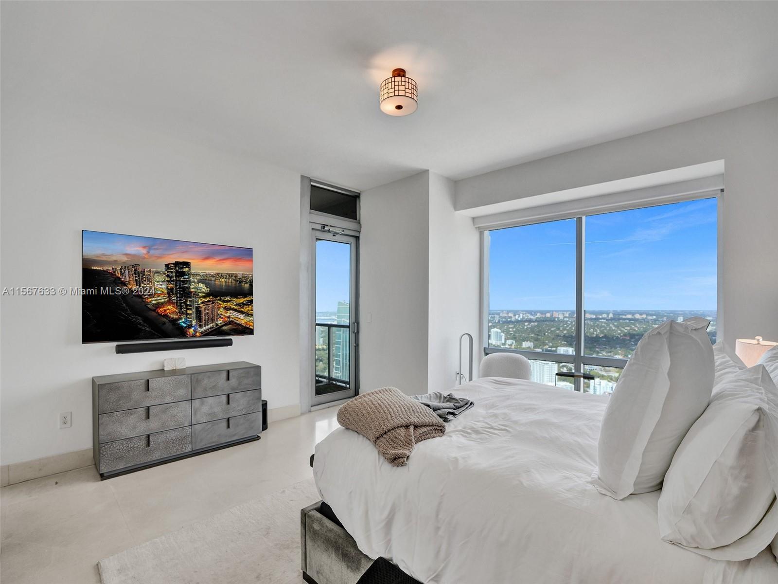 1425 Brickell Ave # 49B