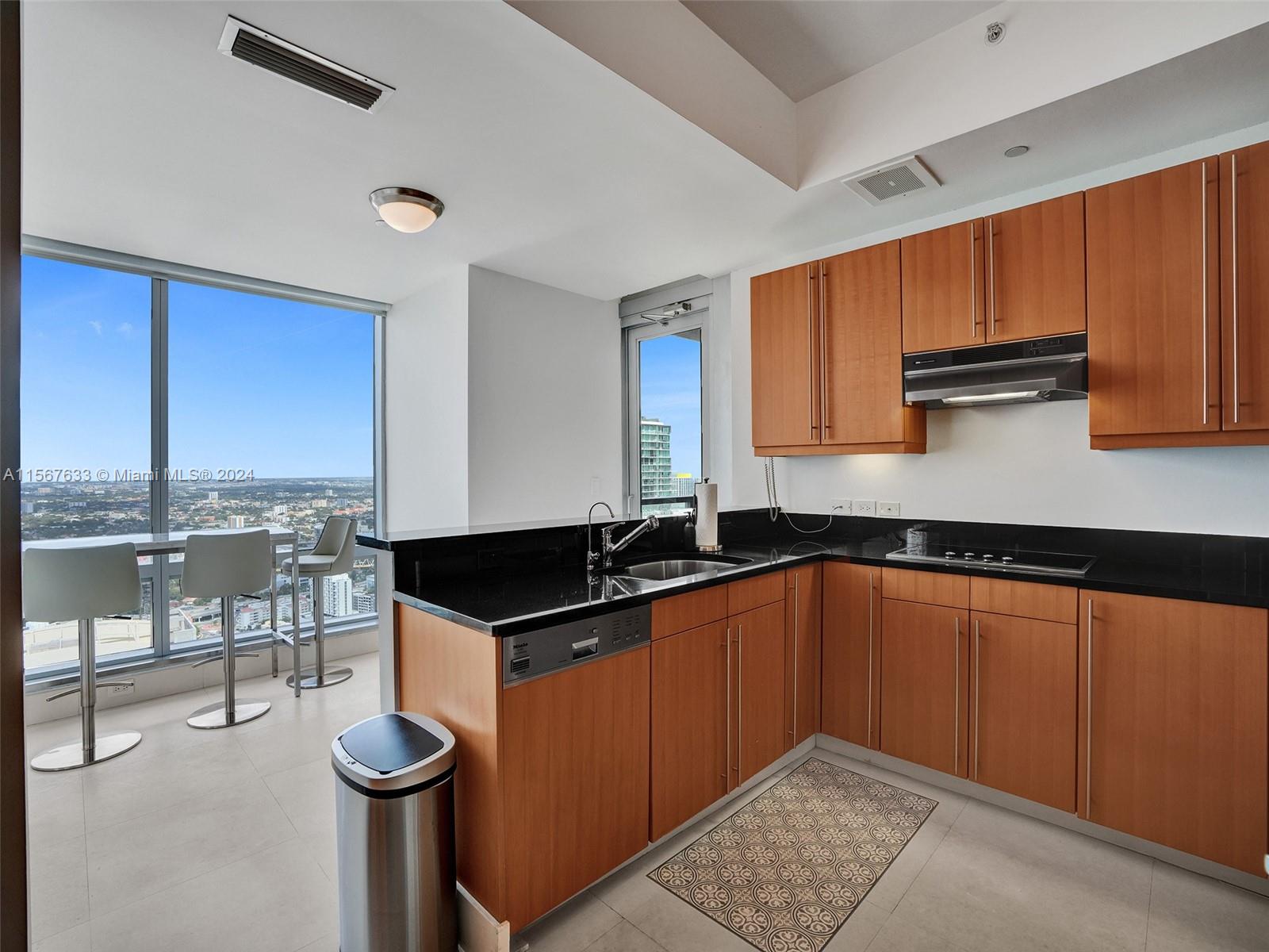 1425 Brickell Ave # 49B