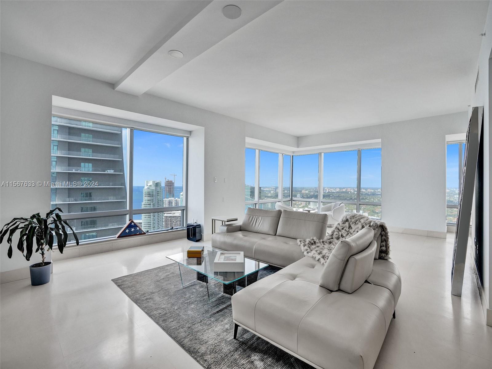 1425 Brickell Ave # 49B