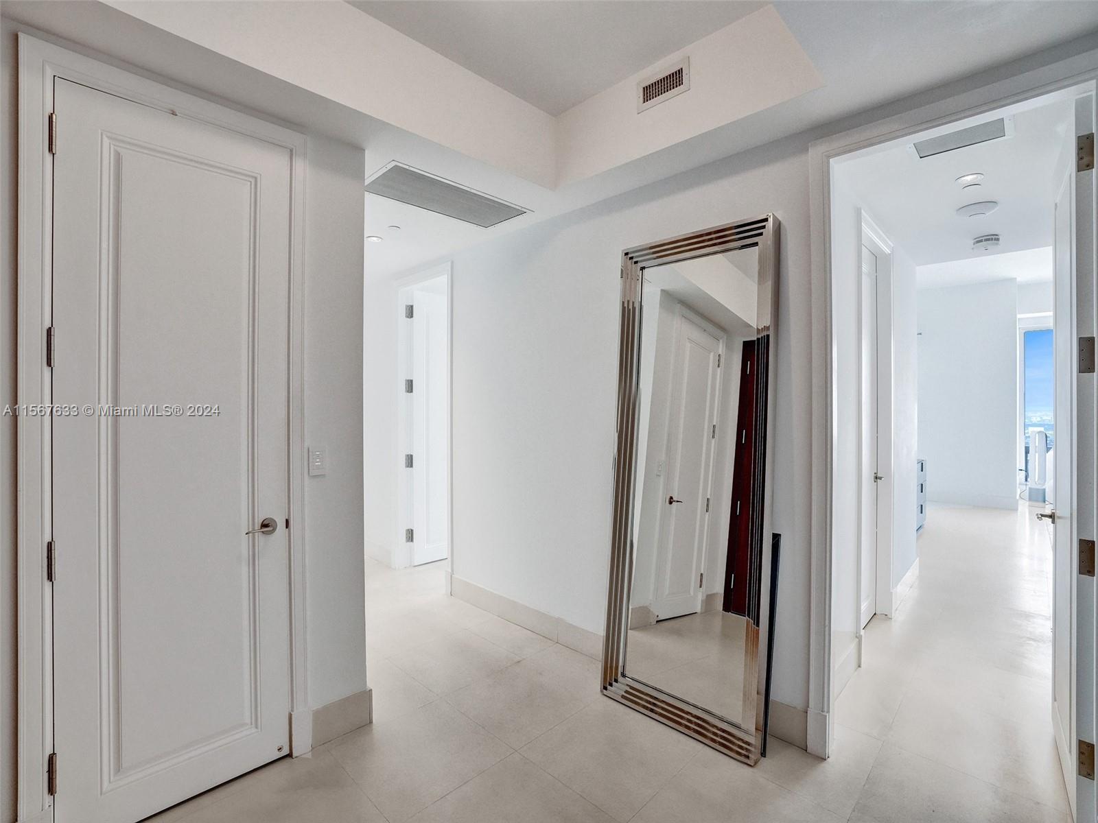 1425 Brickell Ave # 49B