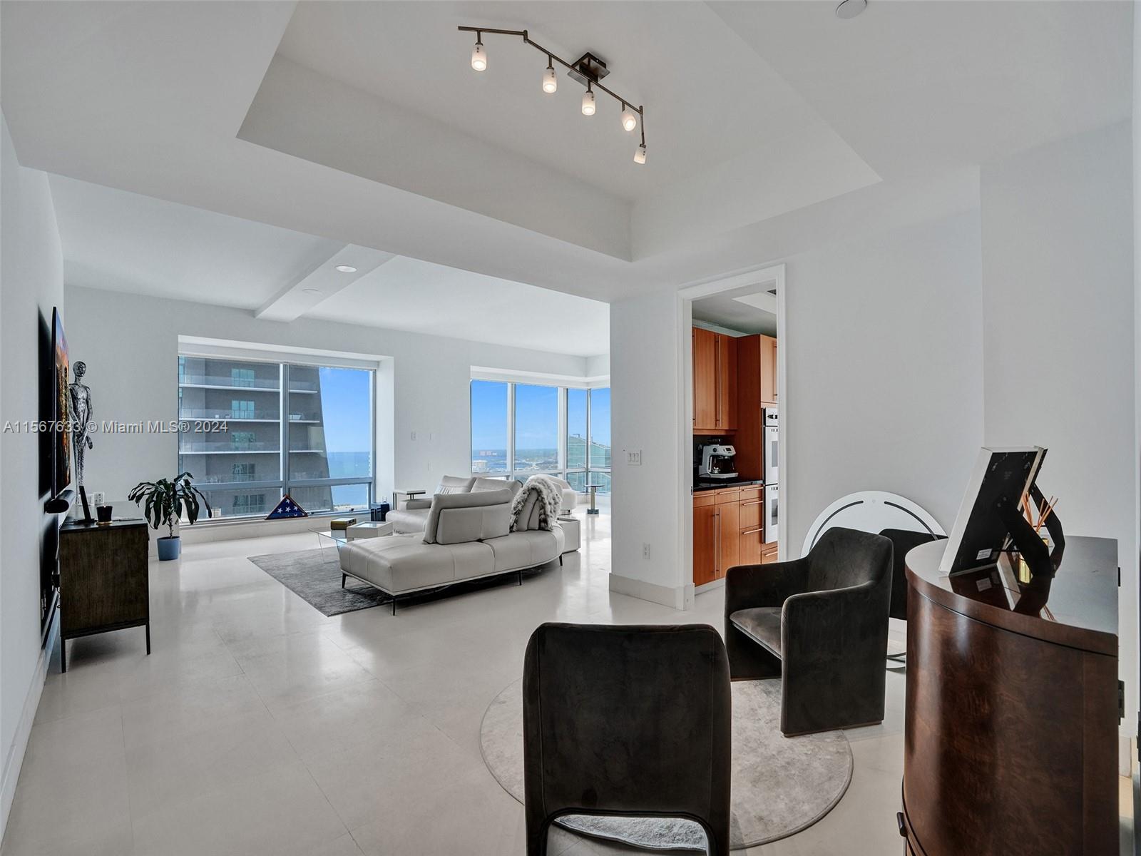 1425 Brickell Ave # 49B