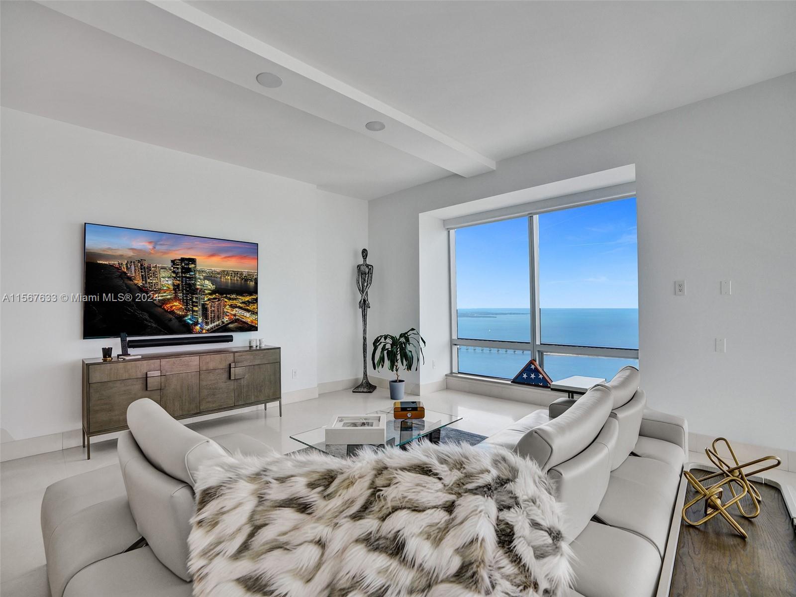 1425 Brickell Ave # 49B