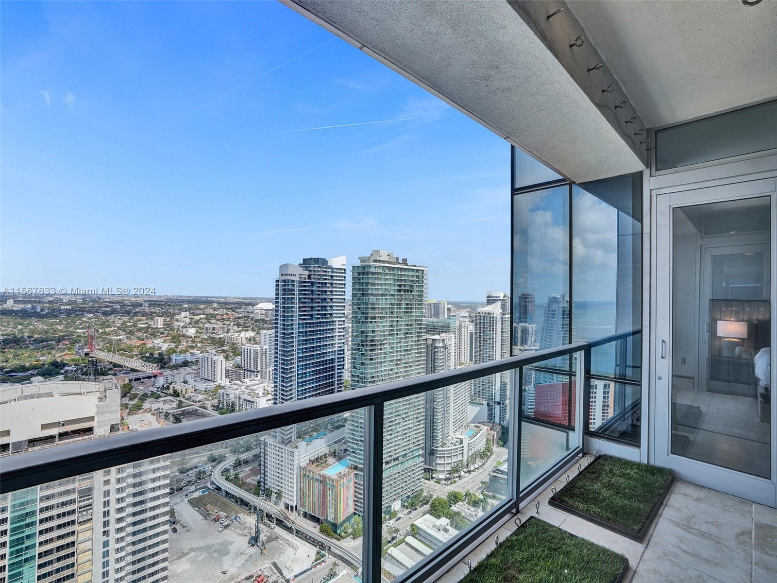 1425 Brickell Ave # 49B