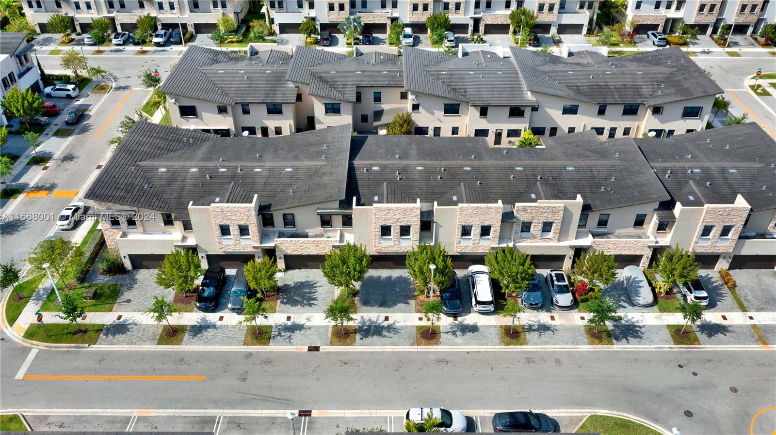 10561 NW 81st St # 10561