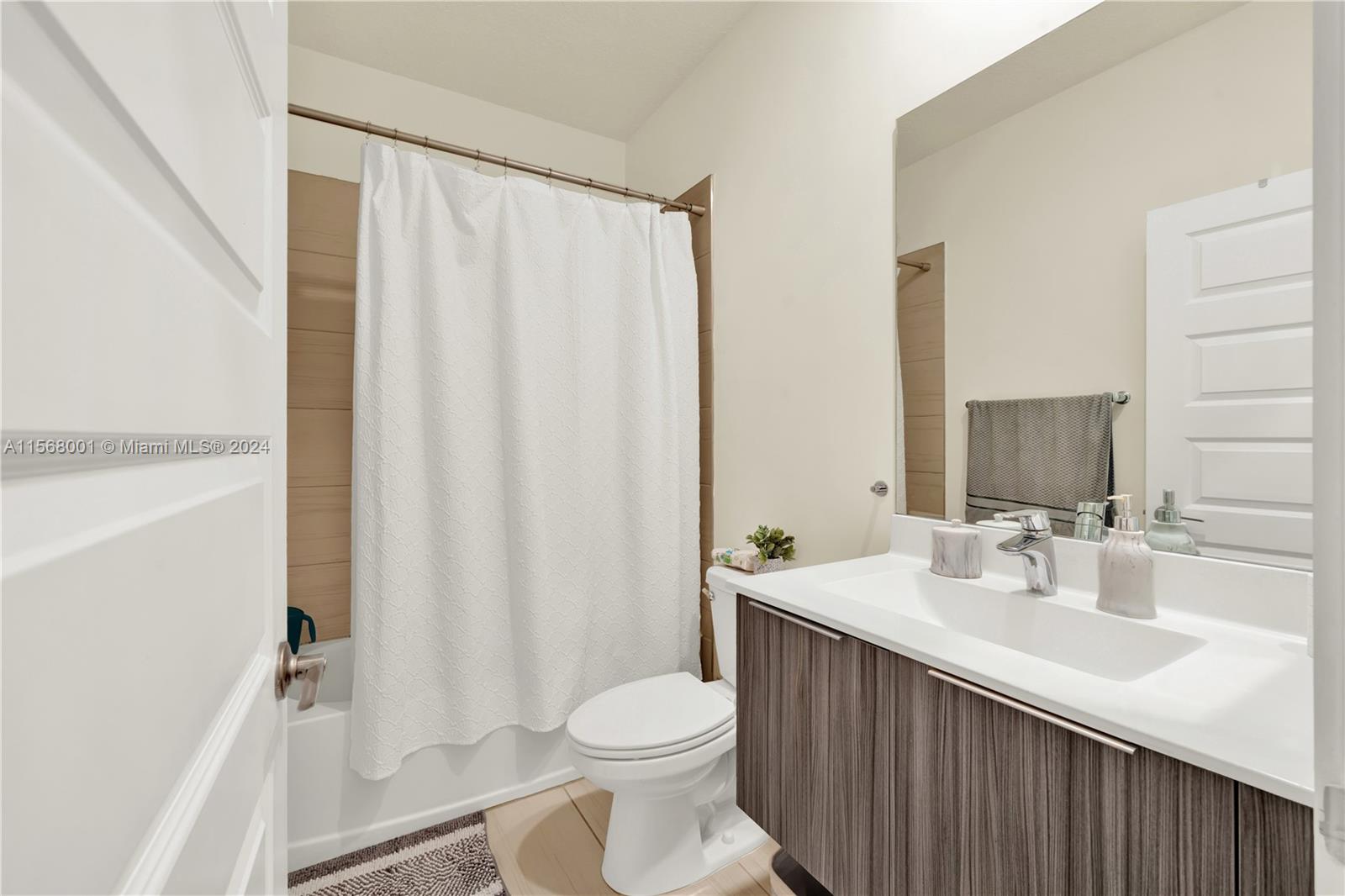 10561 NW 81st St # 10561