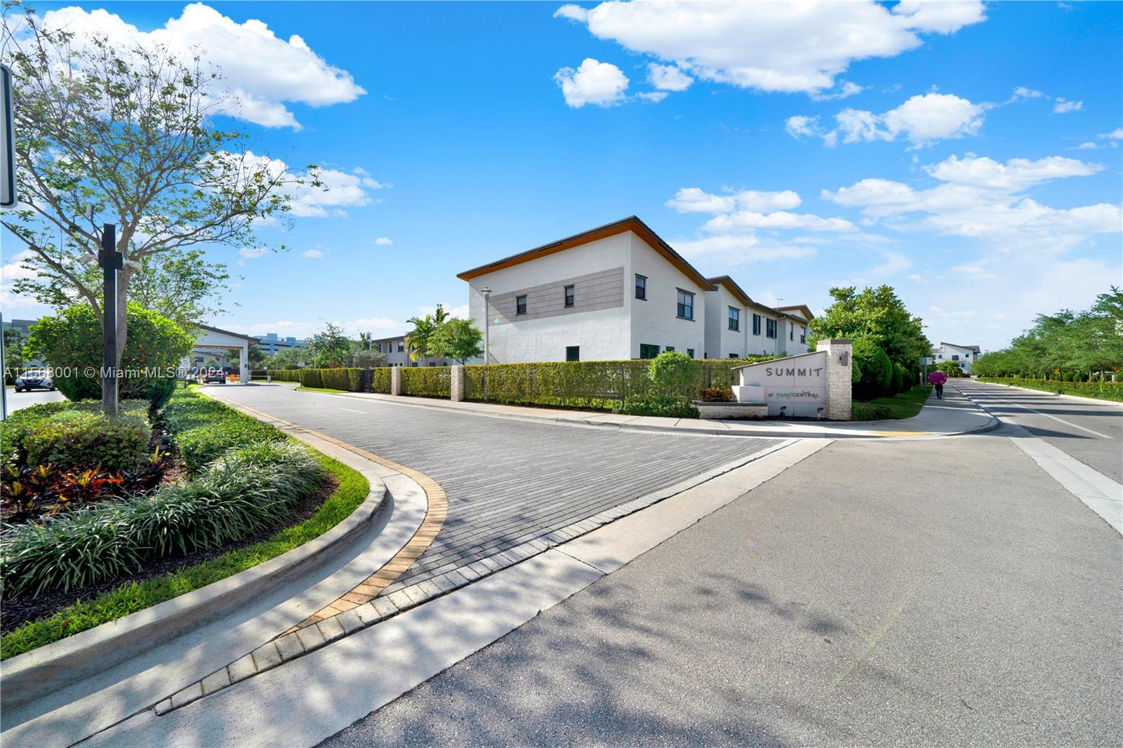 10561 NW 81st St # 10561