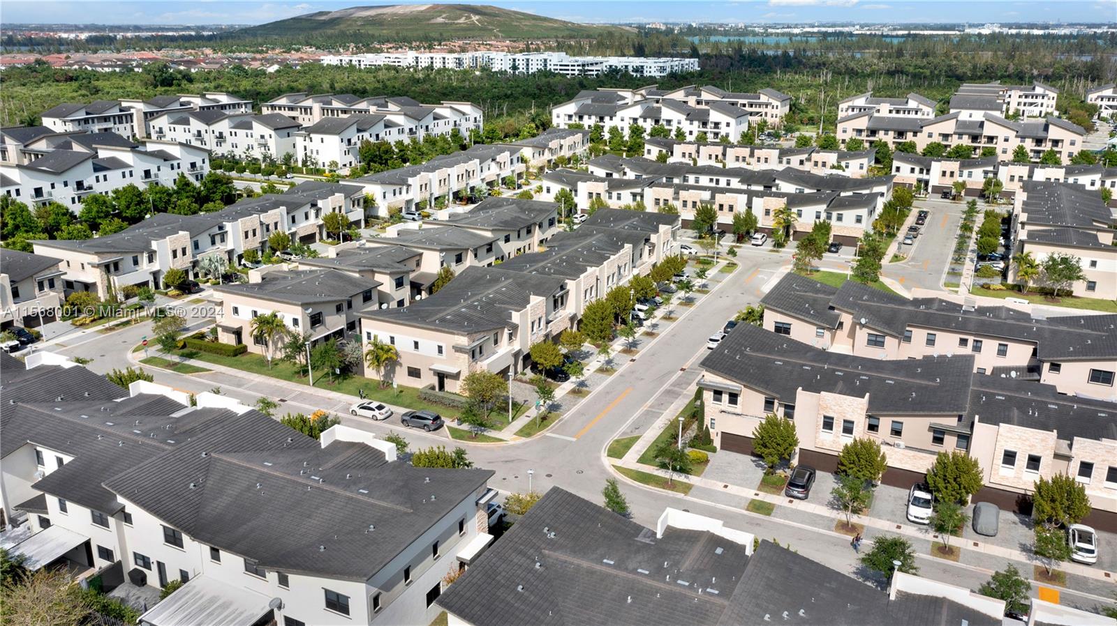 10561 NW 81st St # 10561