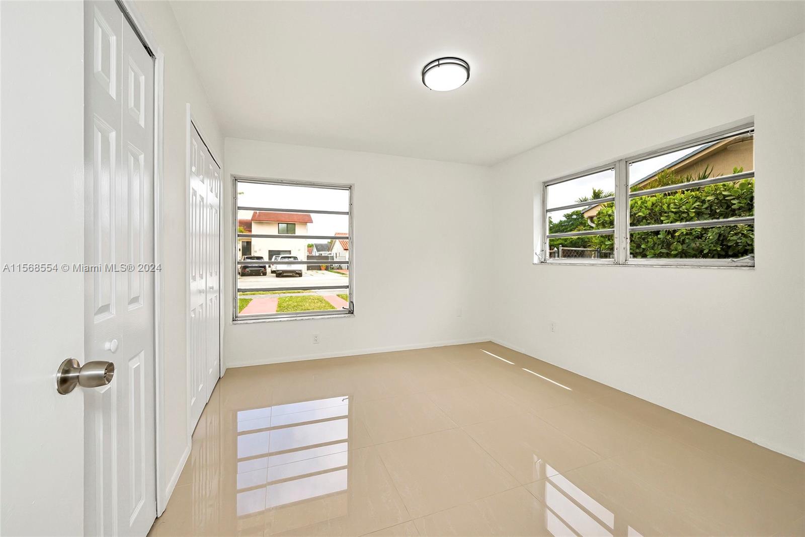 14 NW 108th Pl