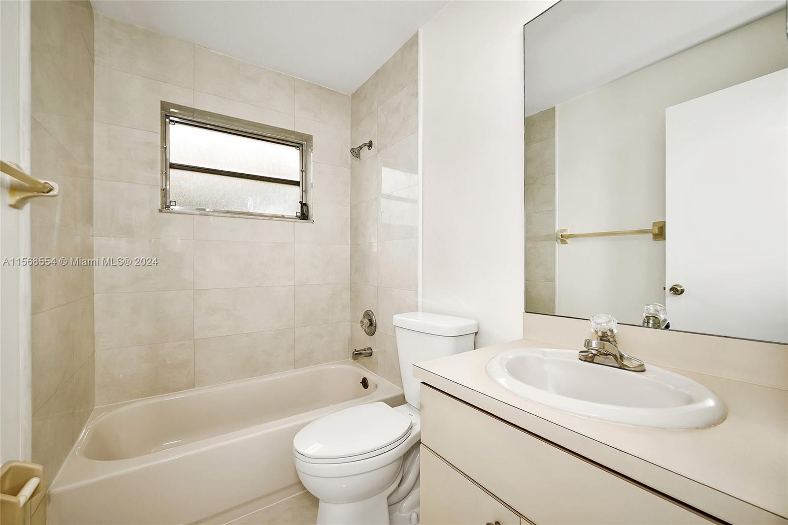 14 NW 108th Pl