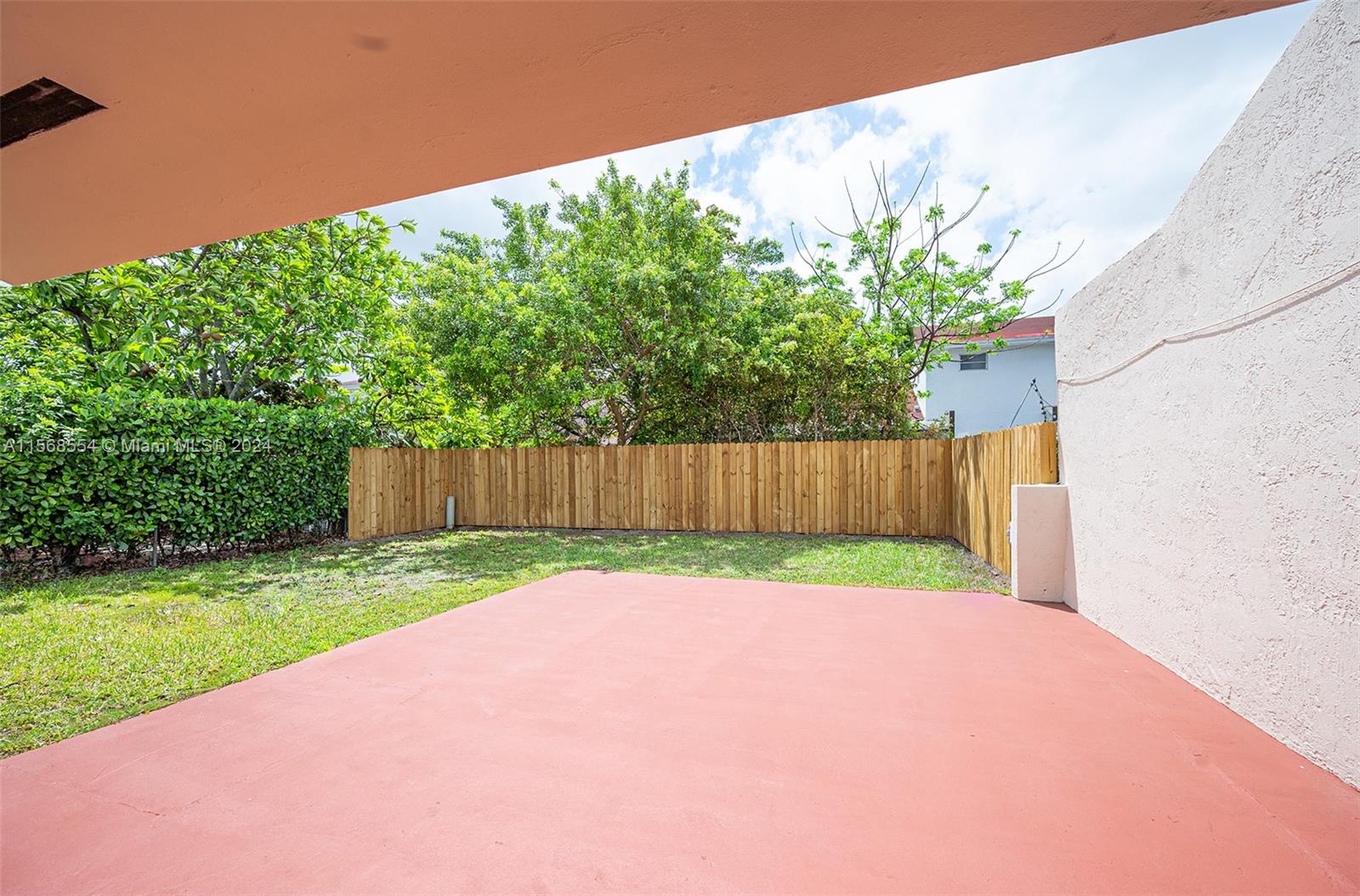 14 NW 108th Pl