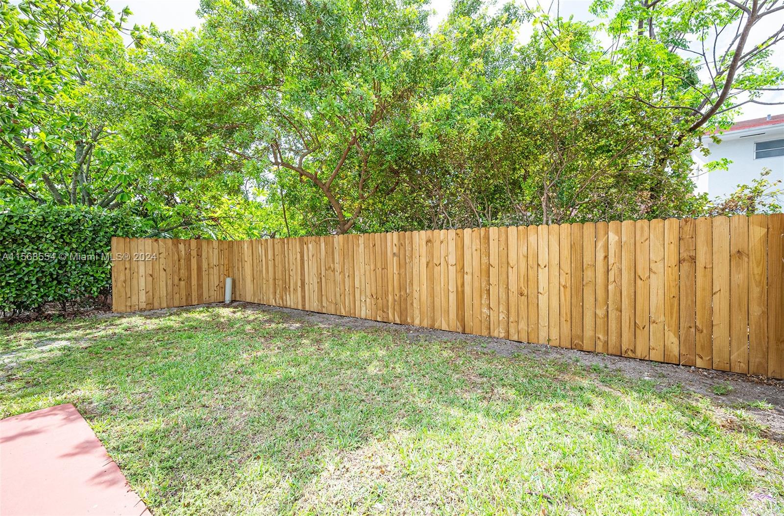 14 NW 108th Pl
