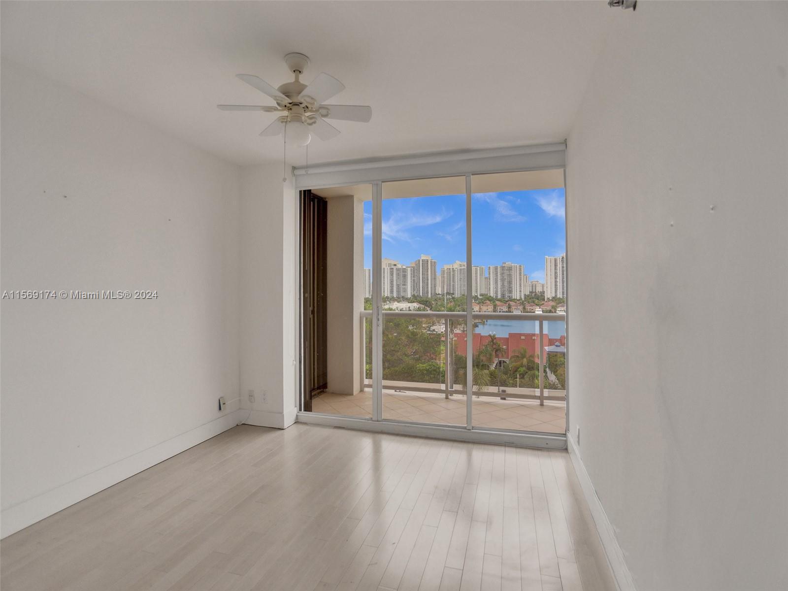 3640 Yacht Club Dr # 606
