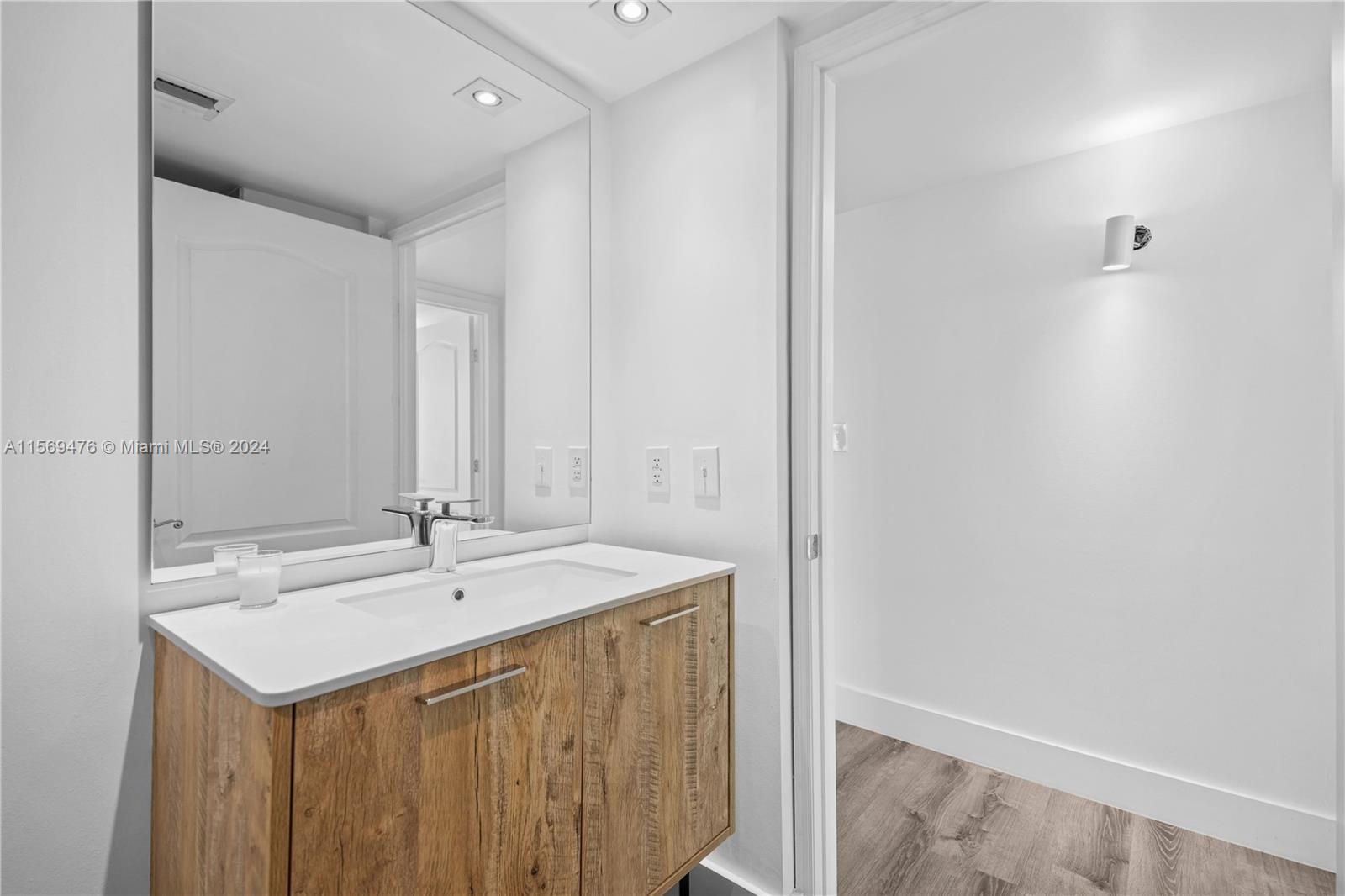 2101 Brickell Ave # 2012