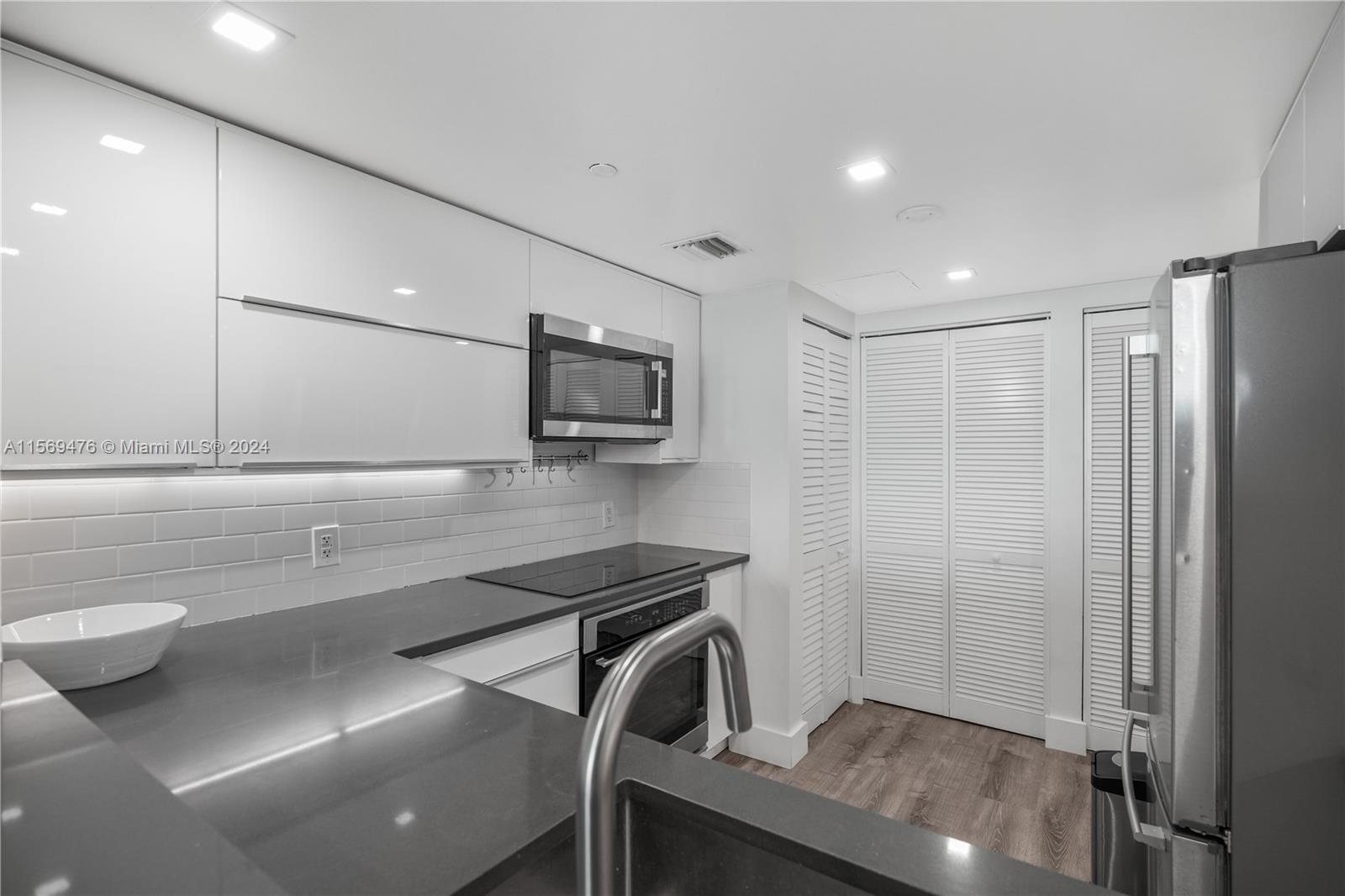 2101 Brickell Ave # 2012