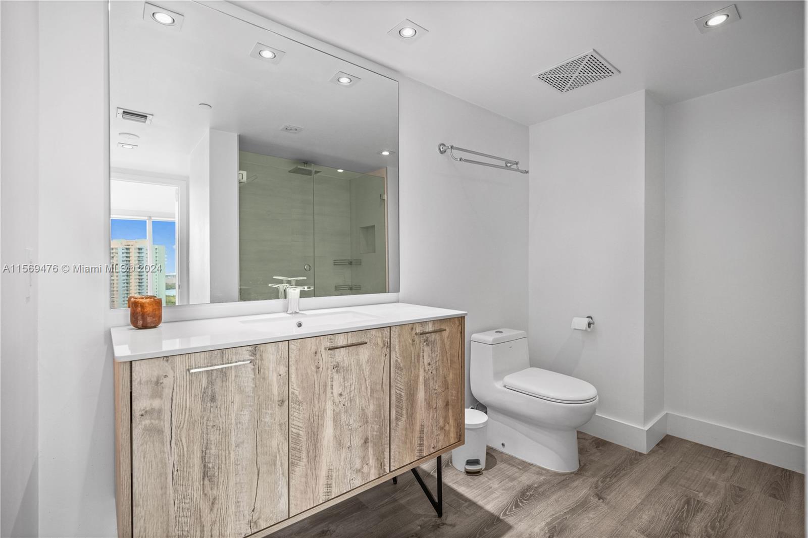 2101 Brickell Ave # 2012