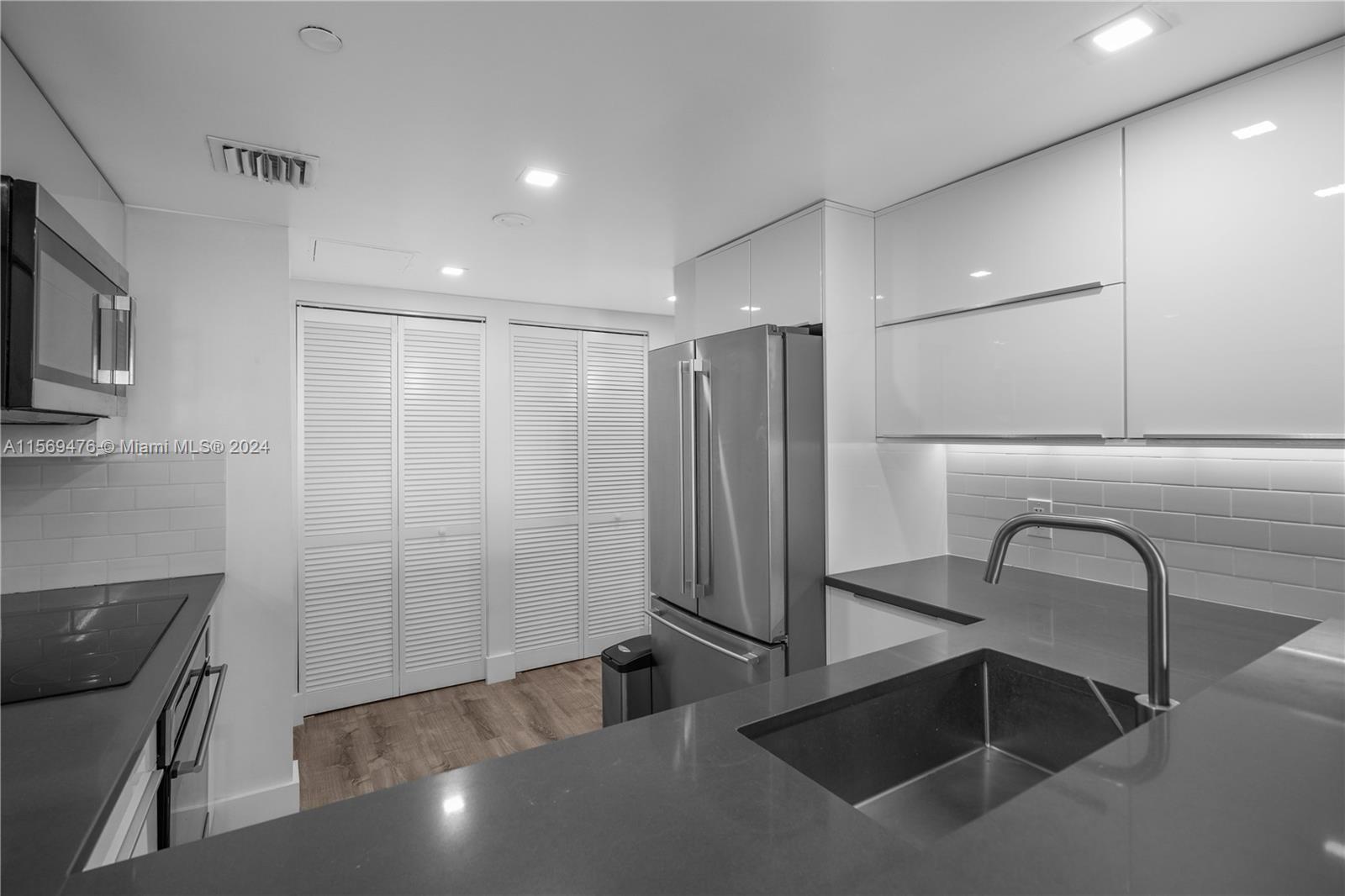 2101 Brickell Ave # 2012