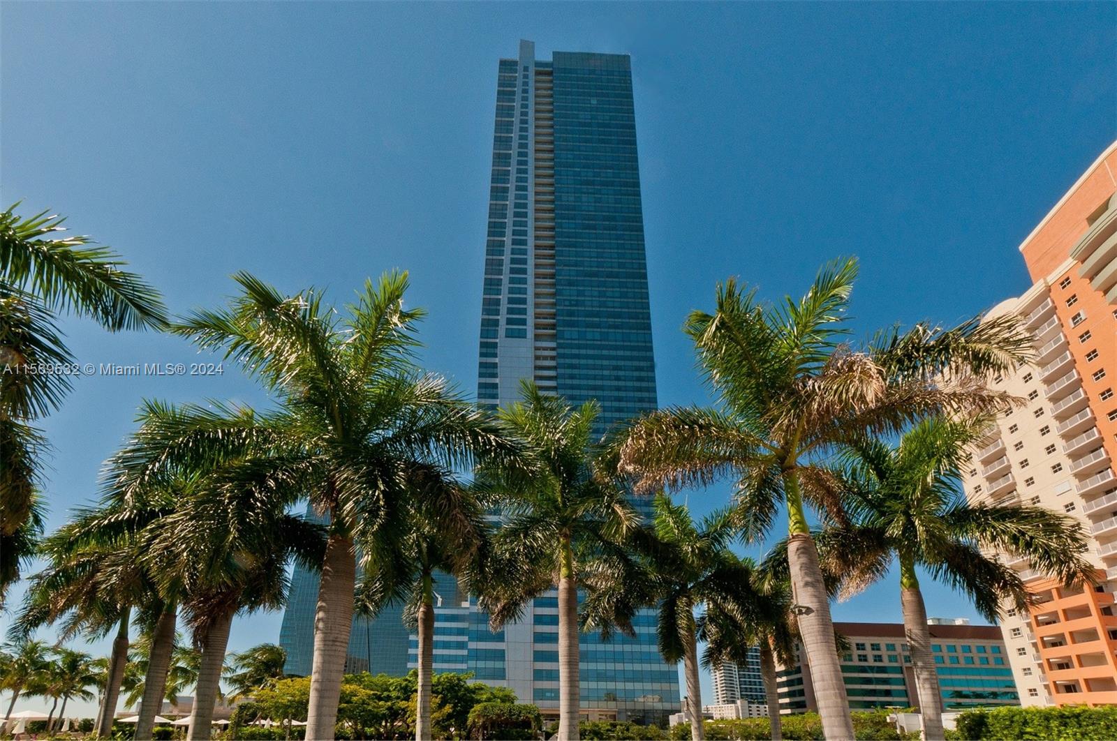 1425 Brickell Ave Unit: PH69C