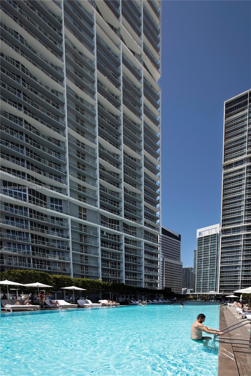 475 Brickell Ave # 1010
