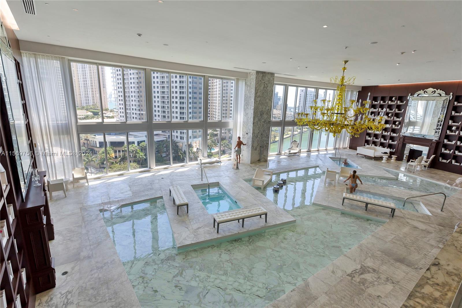 475 Brickell Ave # 1010