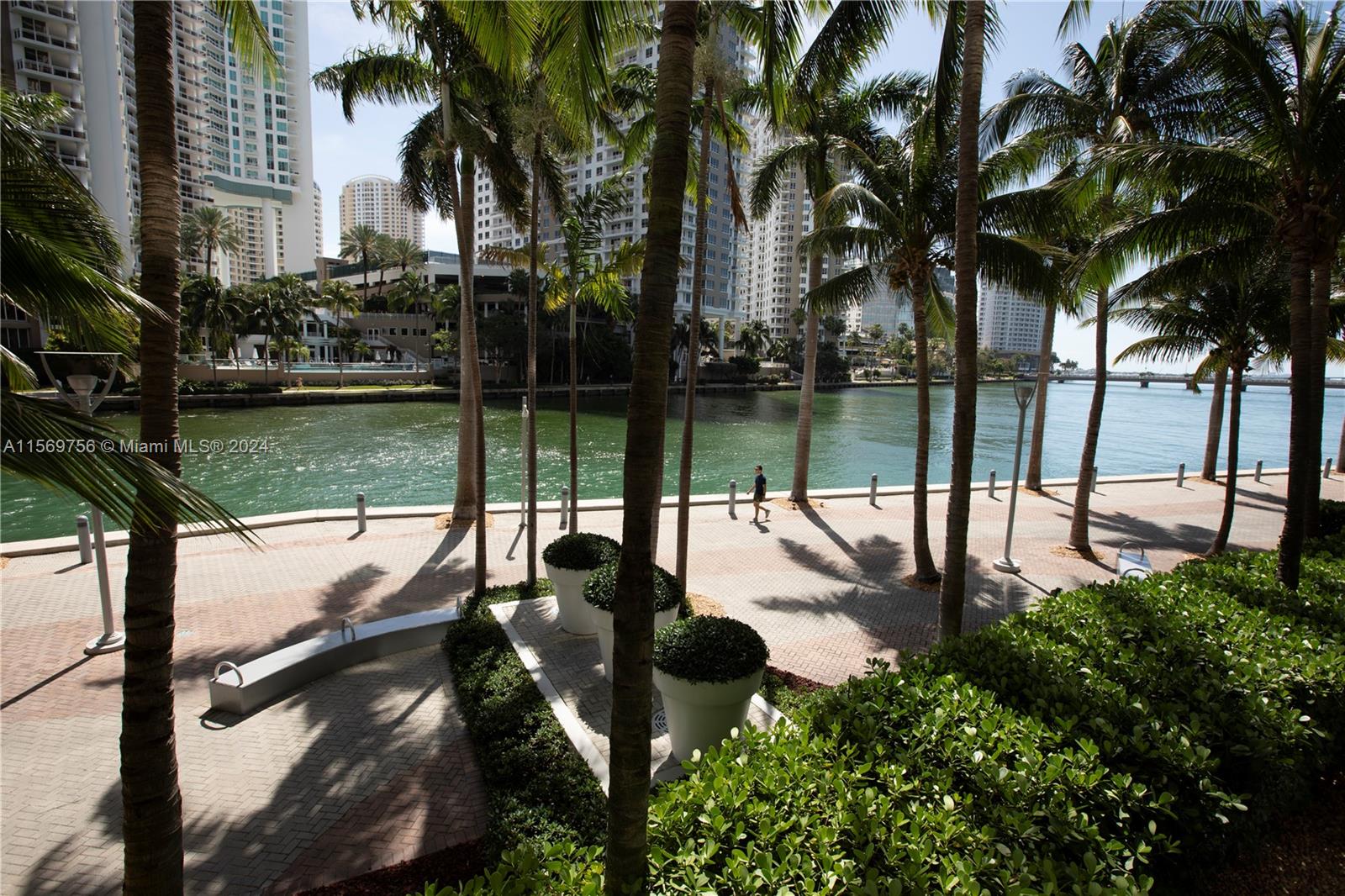 475 Brickell Ave # 1010