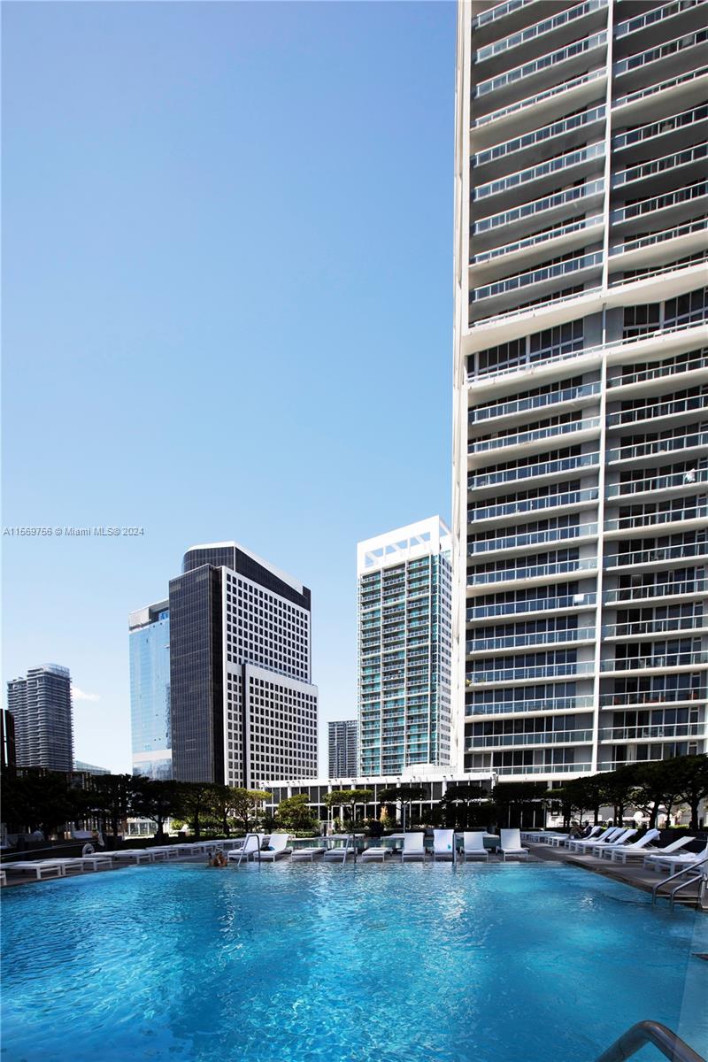 475 Brickell Ave # 1010