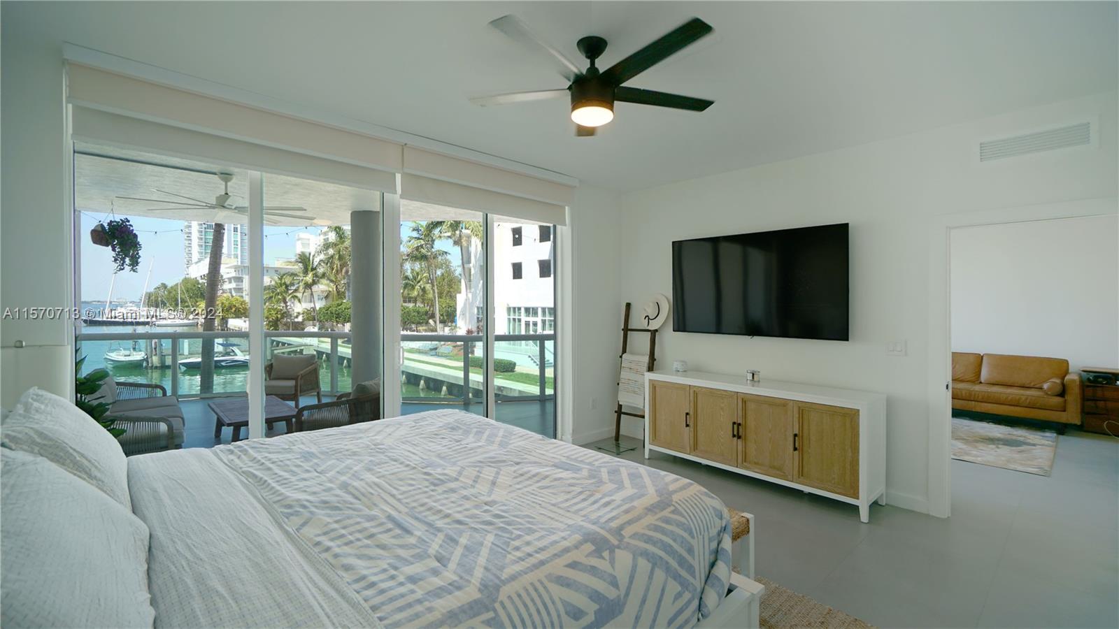 7918 Harbor Island Dr # 112