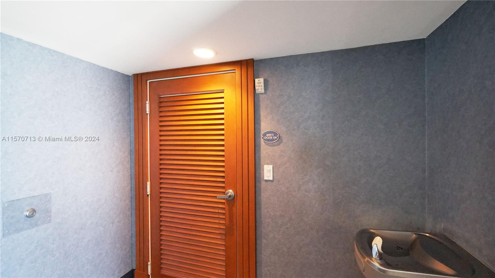 7918 Harbor Island Dr # 112