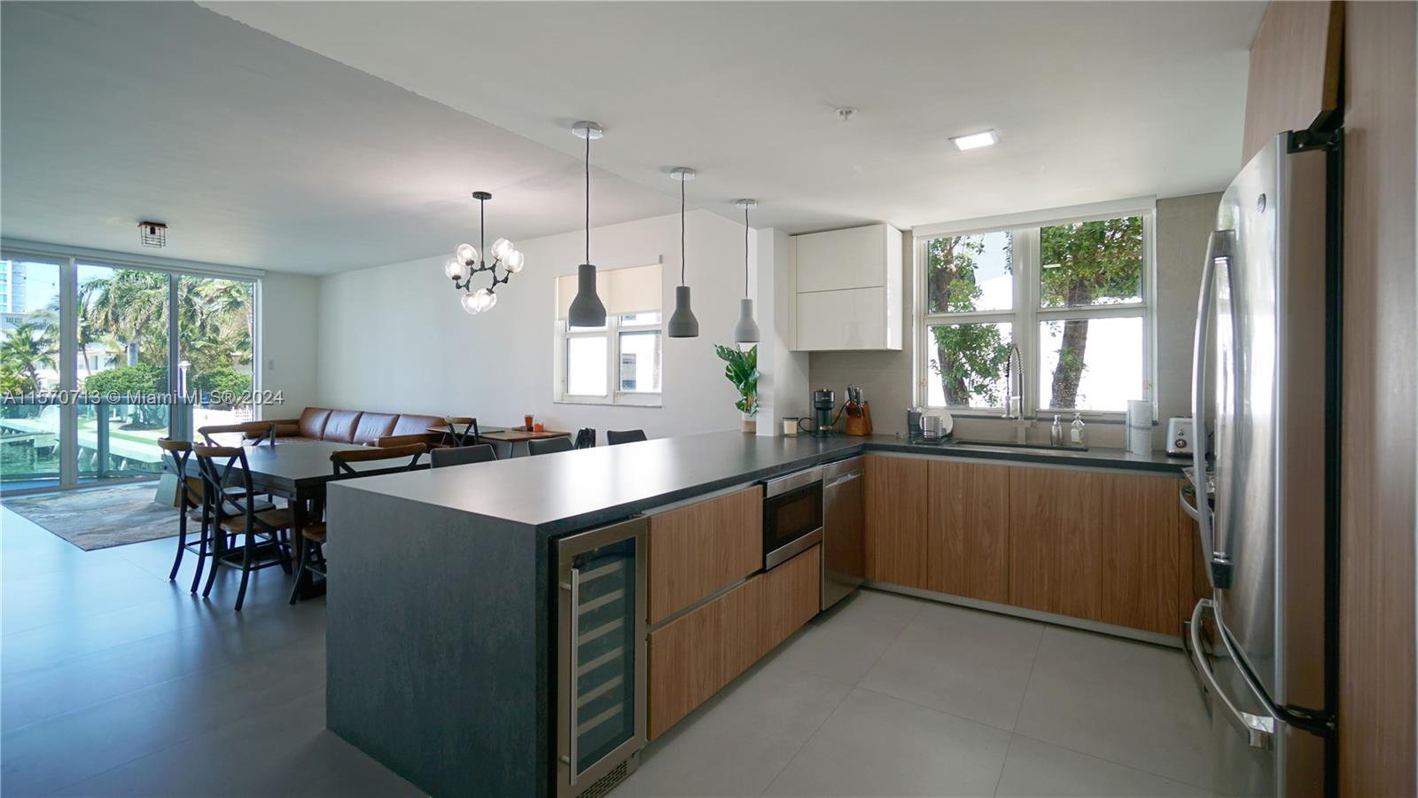 7918 Harbor Island Dr # 112