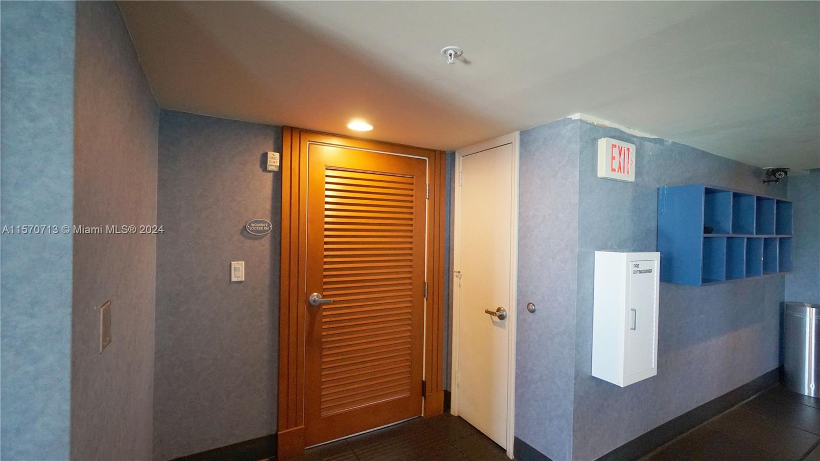 7918 Harbor Island Dr # 112