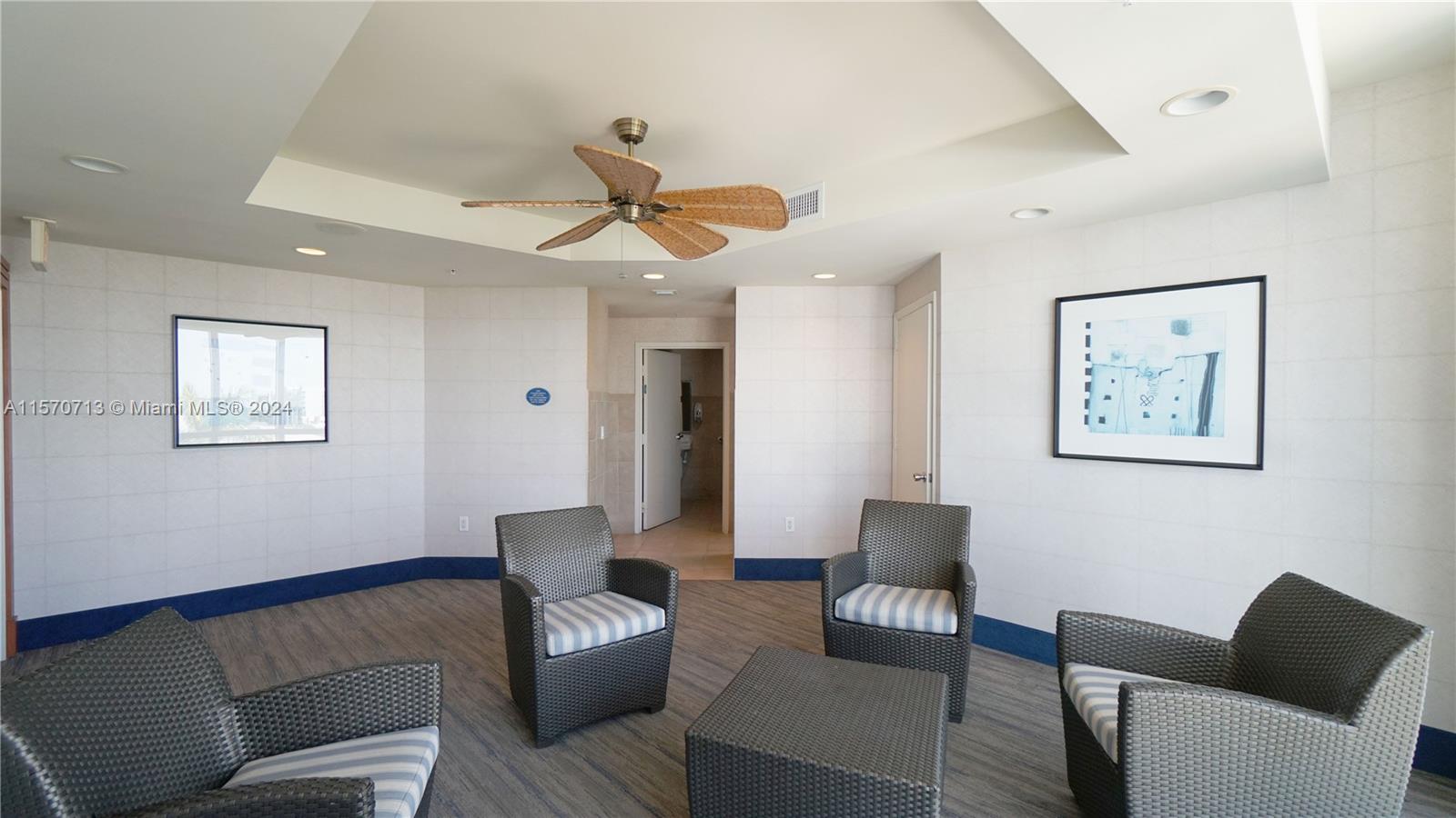 7918 Harbor Island Dr # 112