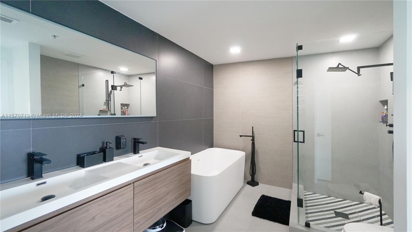 7918 Harbor Island Dr # 112