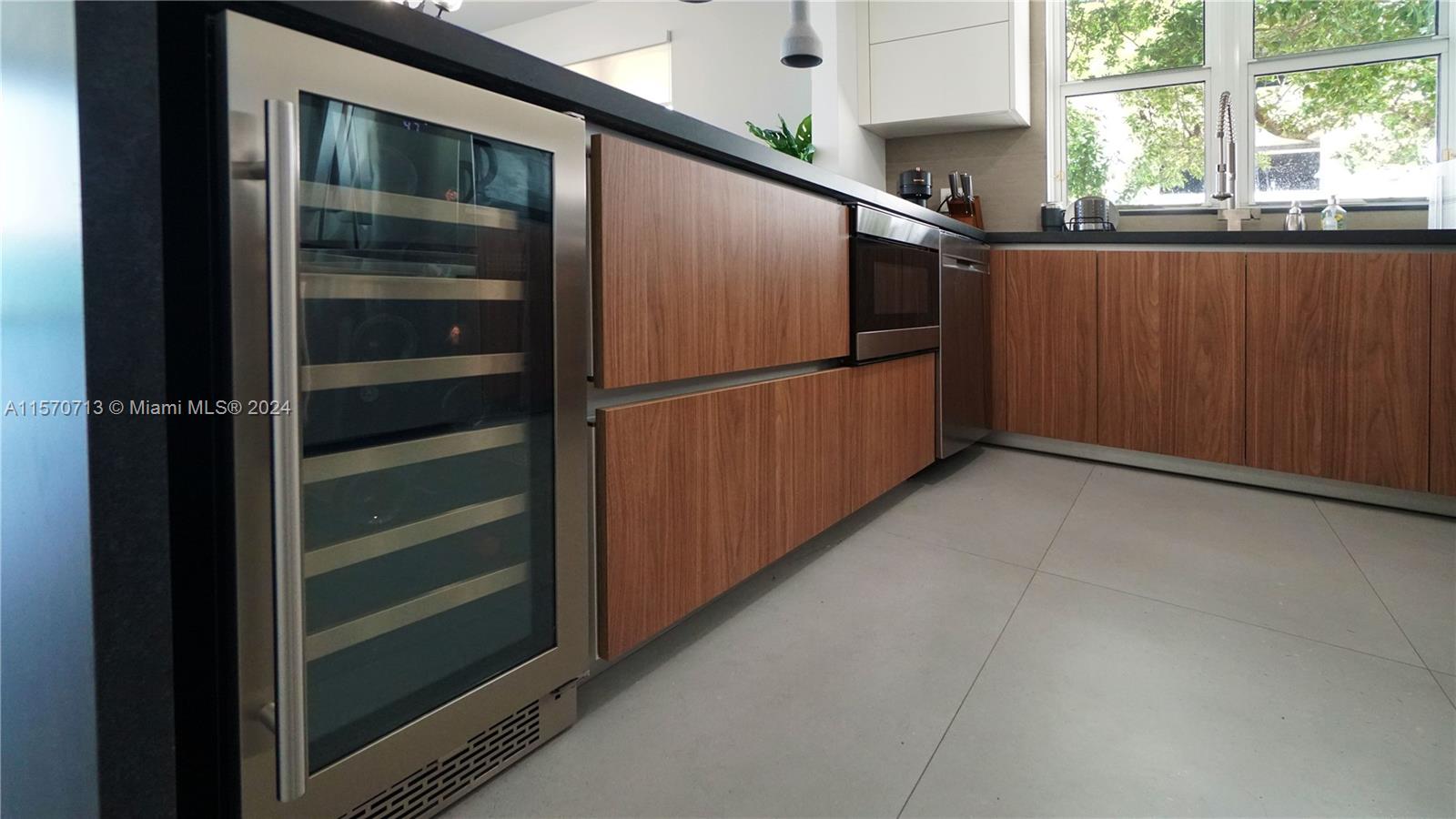 7918 Harbor Island Dr # 112