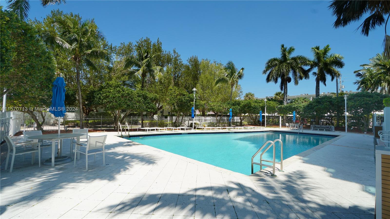 7918 Harbor Island Dr # 112