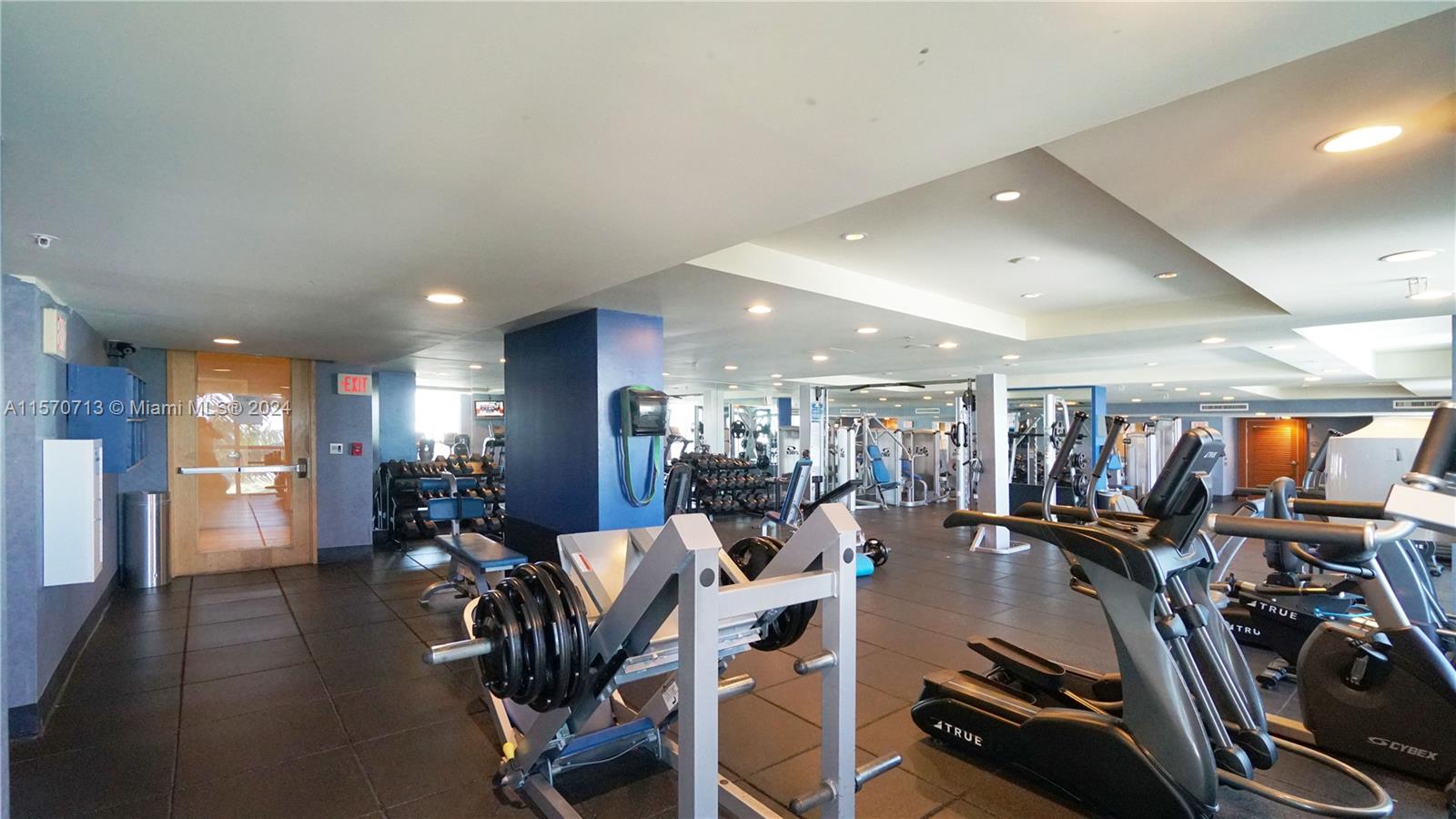 7918 Harbor Island Dr # 112