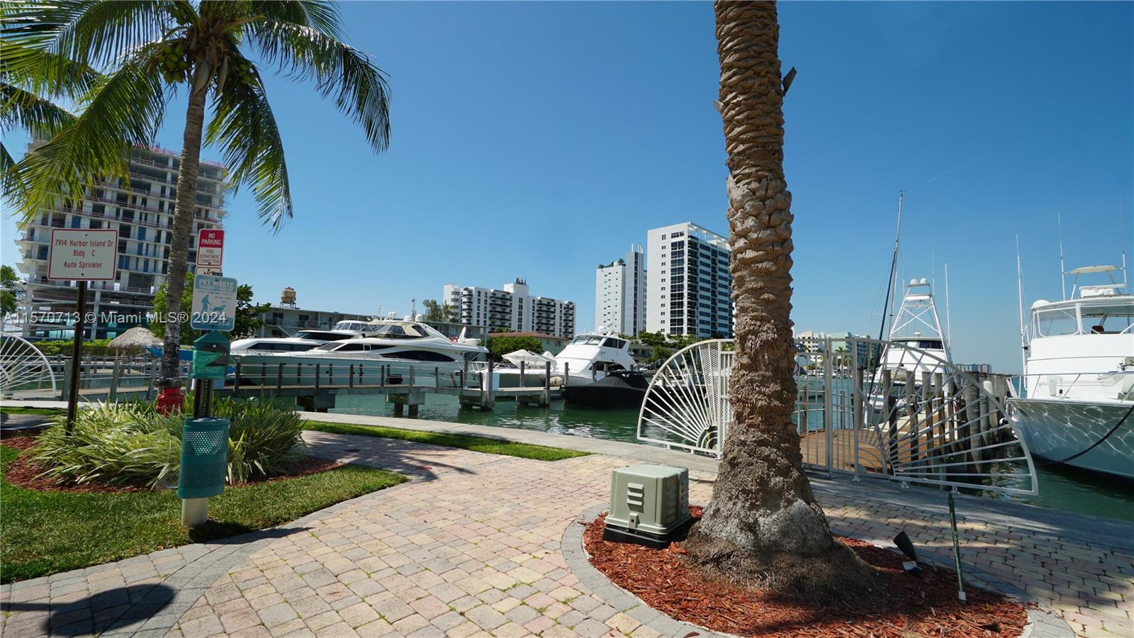 7918 Harbor Island Dr # 112