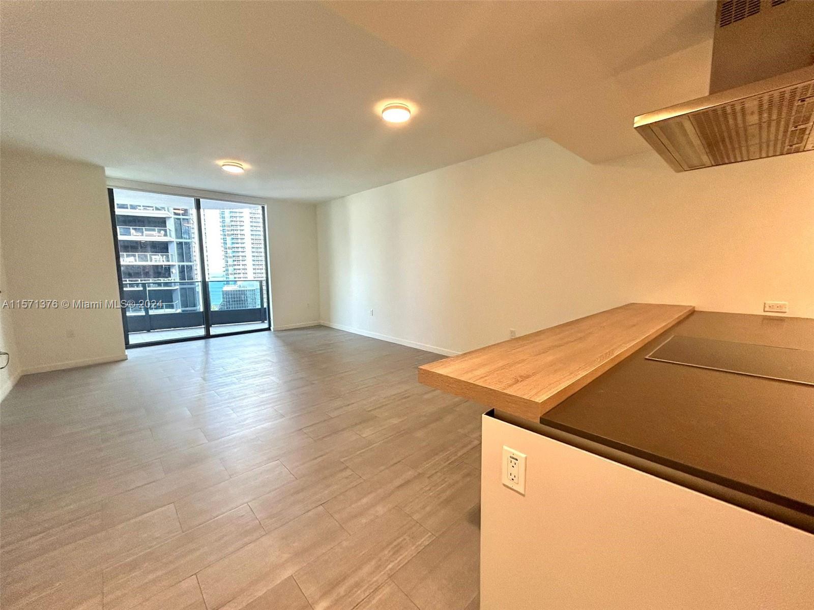 1000 Brickell Plz # 2805