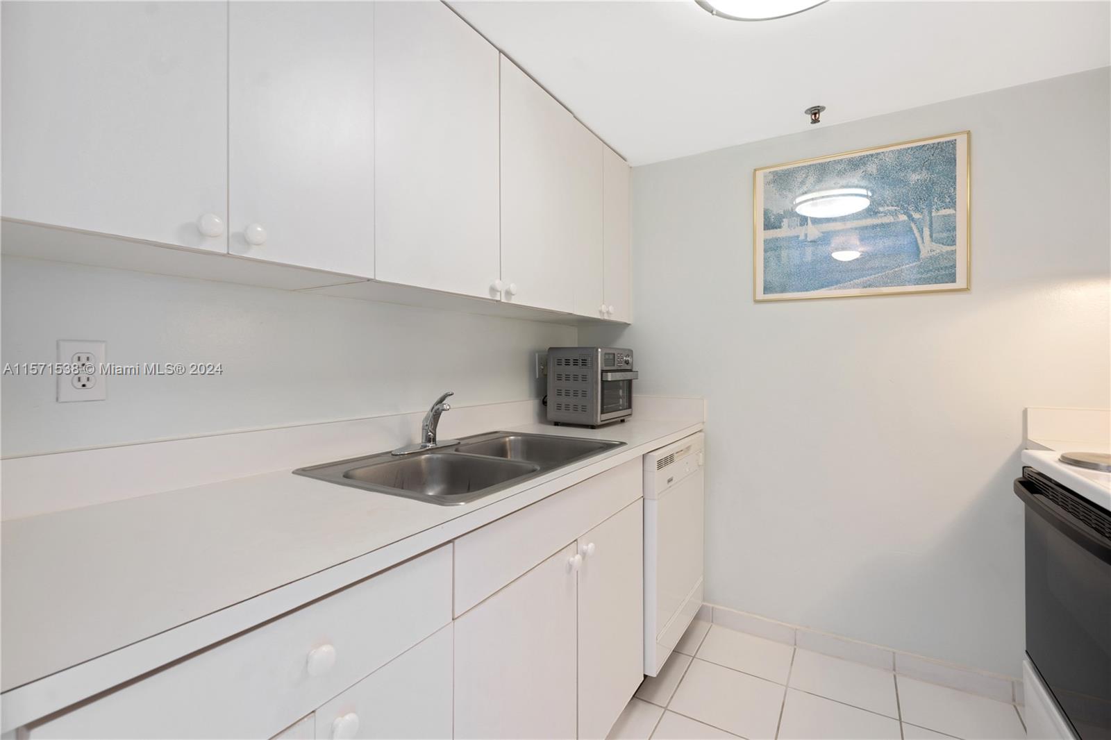 1010 NW 11 St # 301