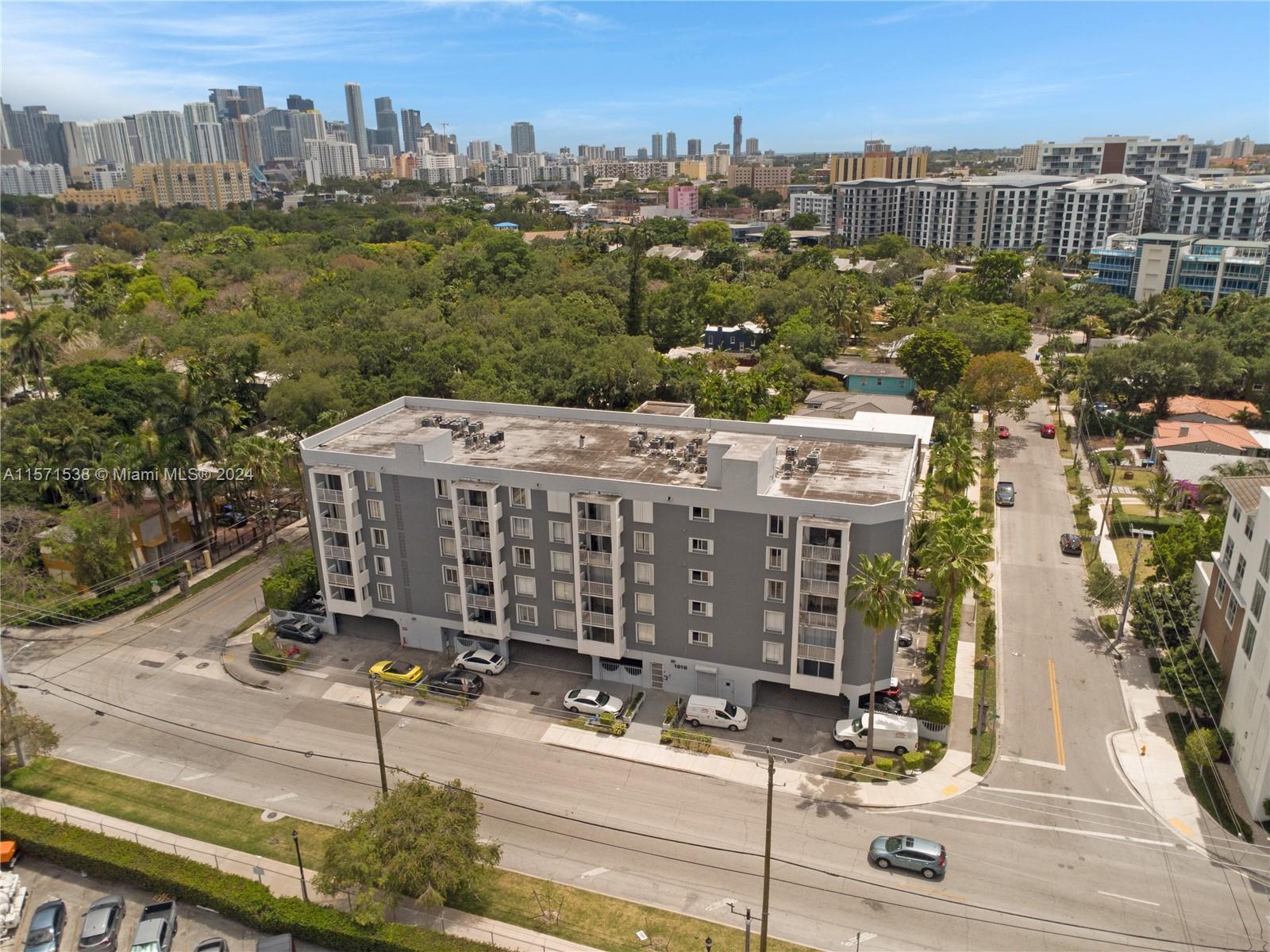 1010 NW 11 St # 301