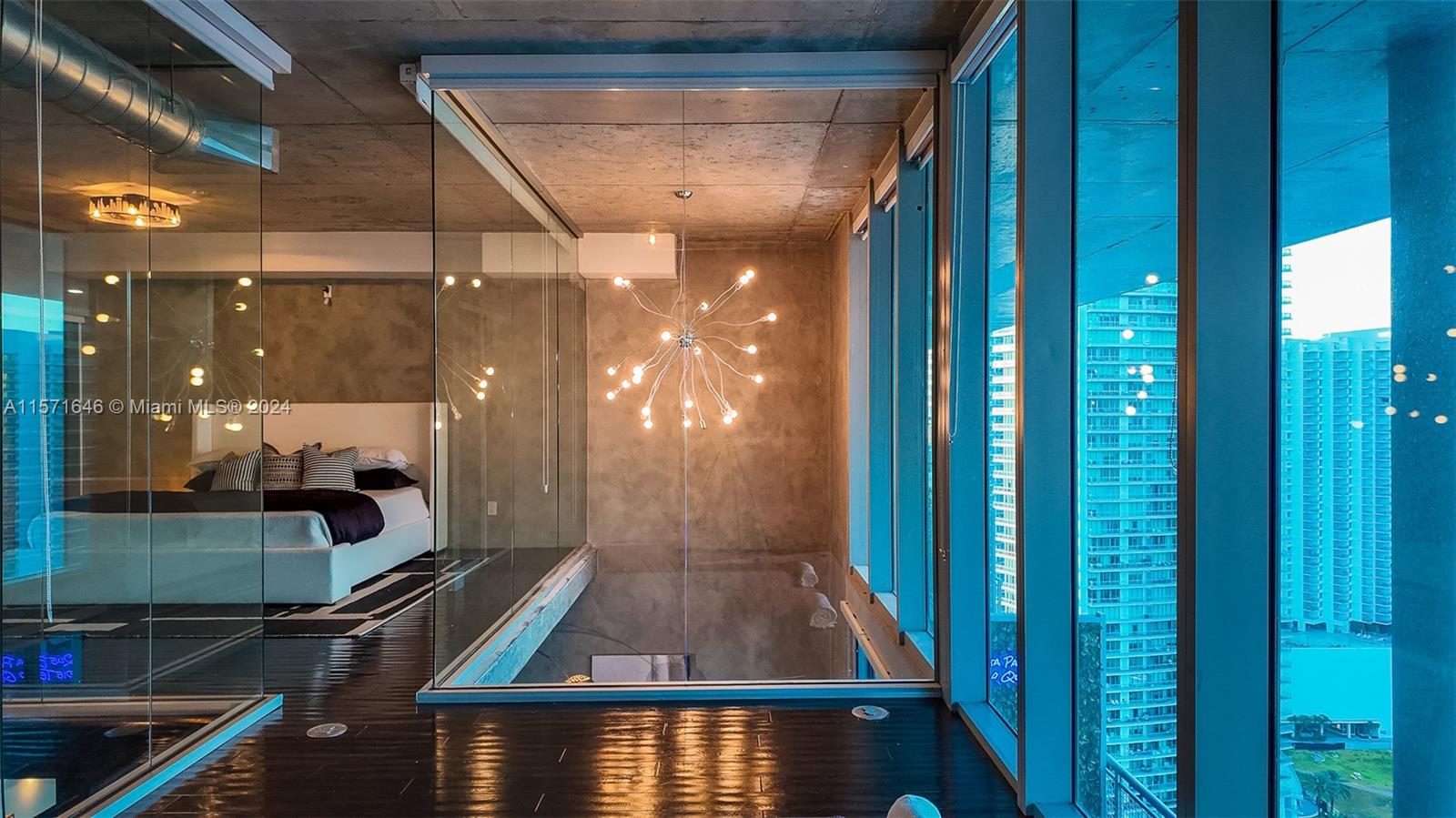 690 SW 1st Ct Unit: PHII12