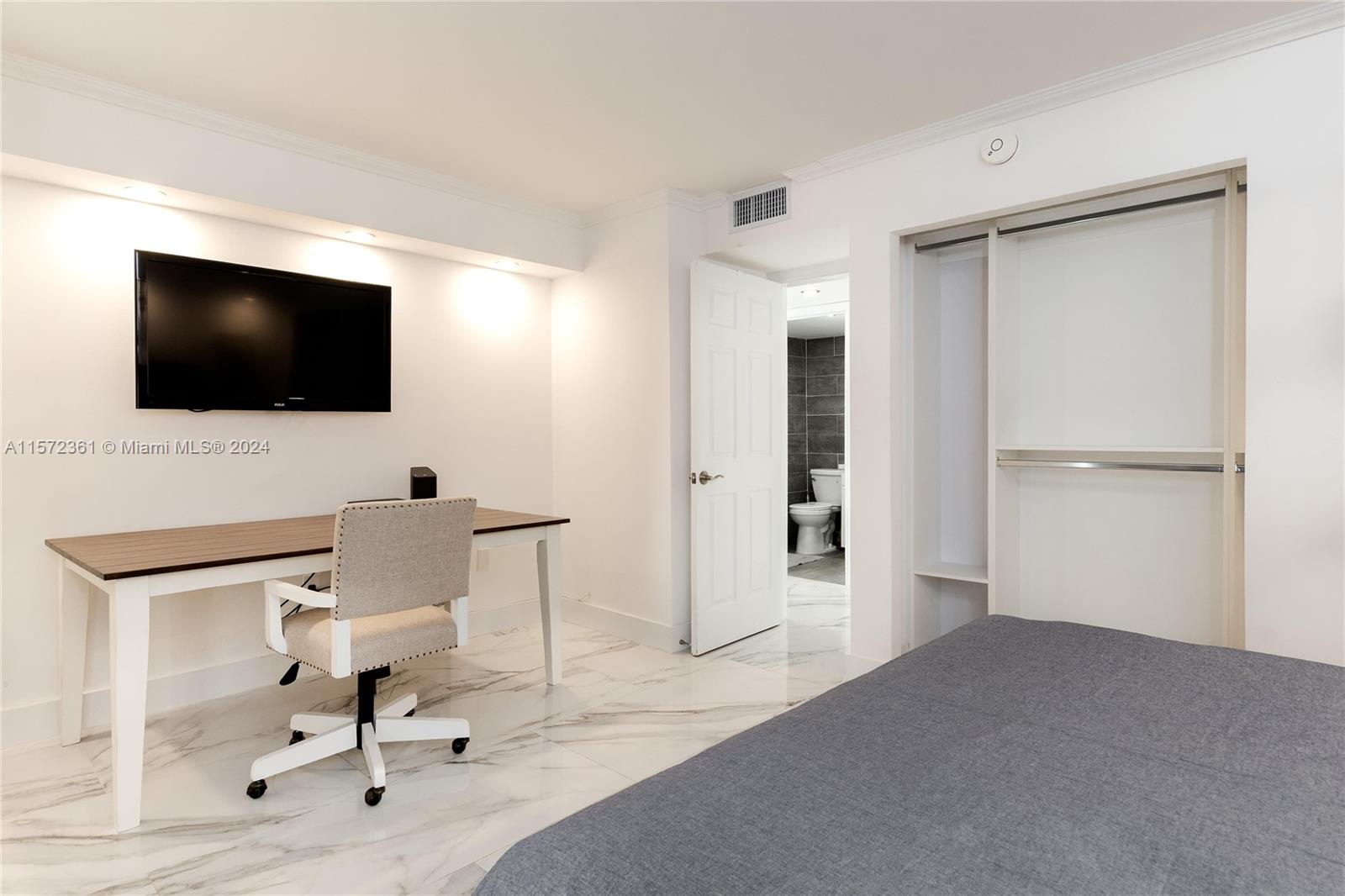 1450 Brickell Bay Dr # 1707